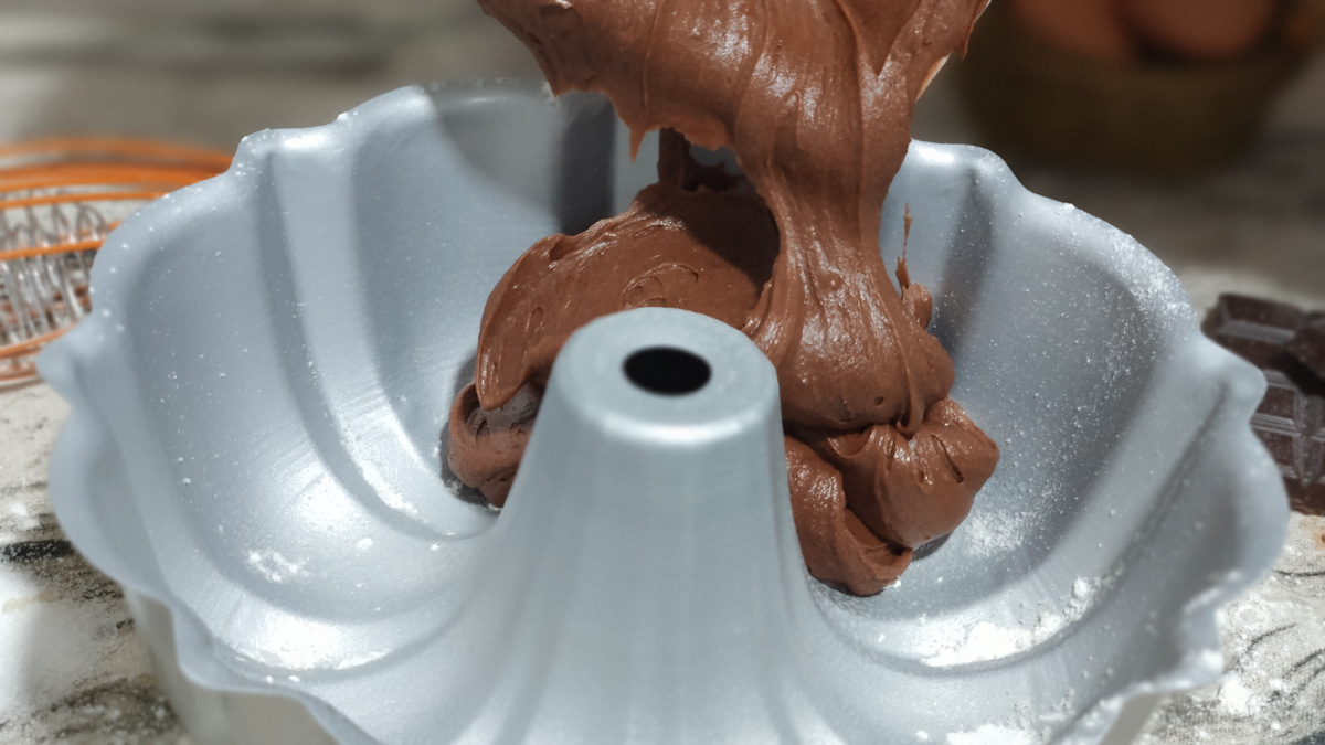 bizcocho cubierto de chocolate