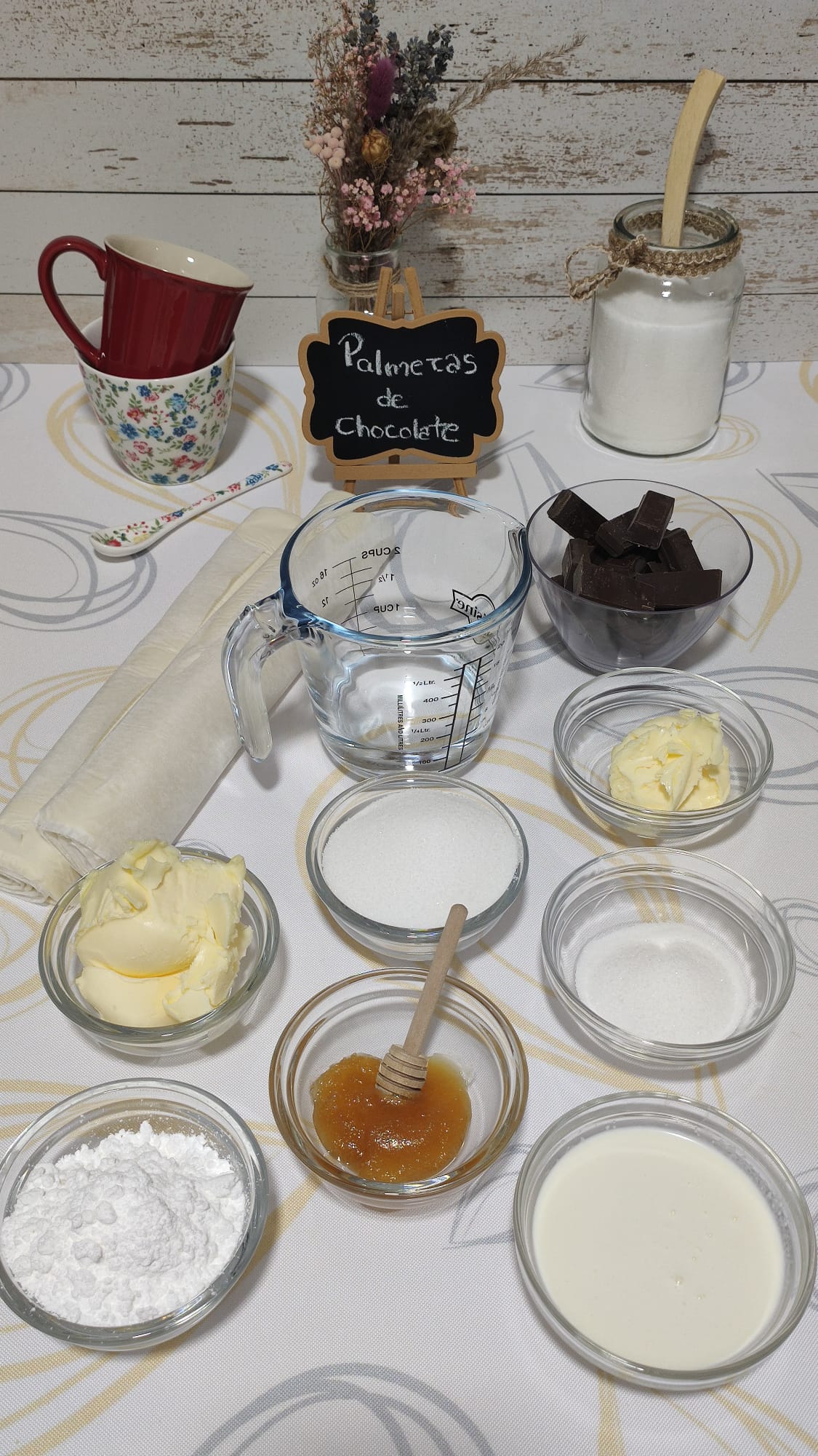bizcocho cubierto de chocolate