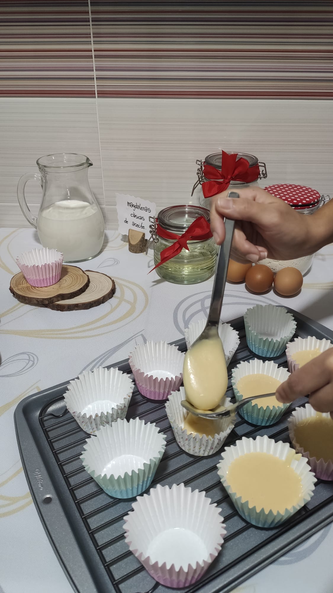 bizcocho cubierto de chocolate