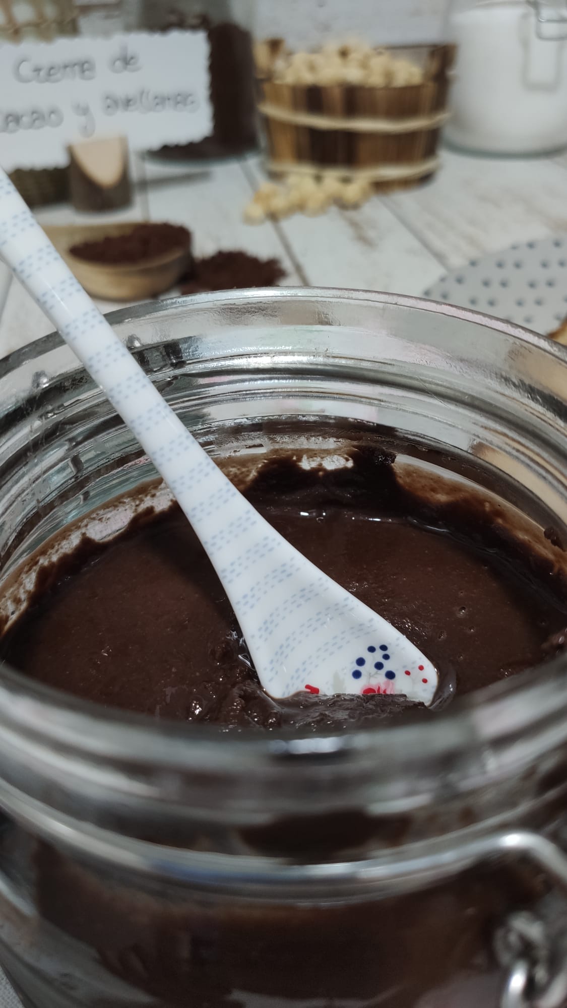 bizcocho cubierto de chocolate