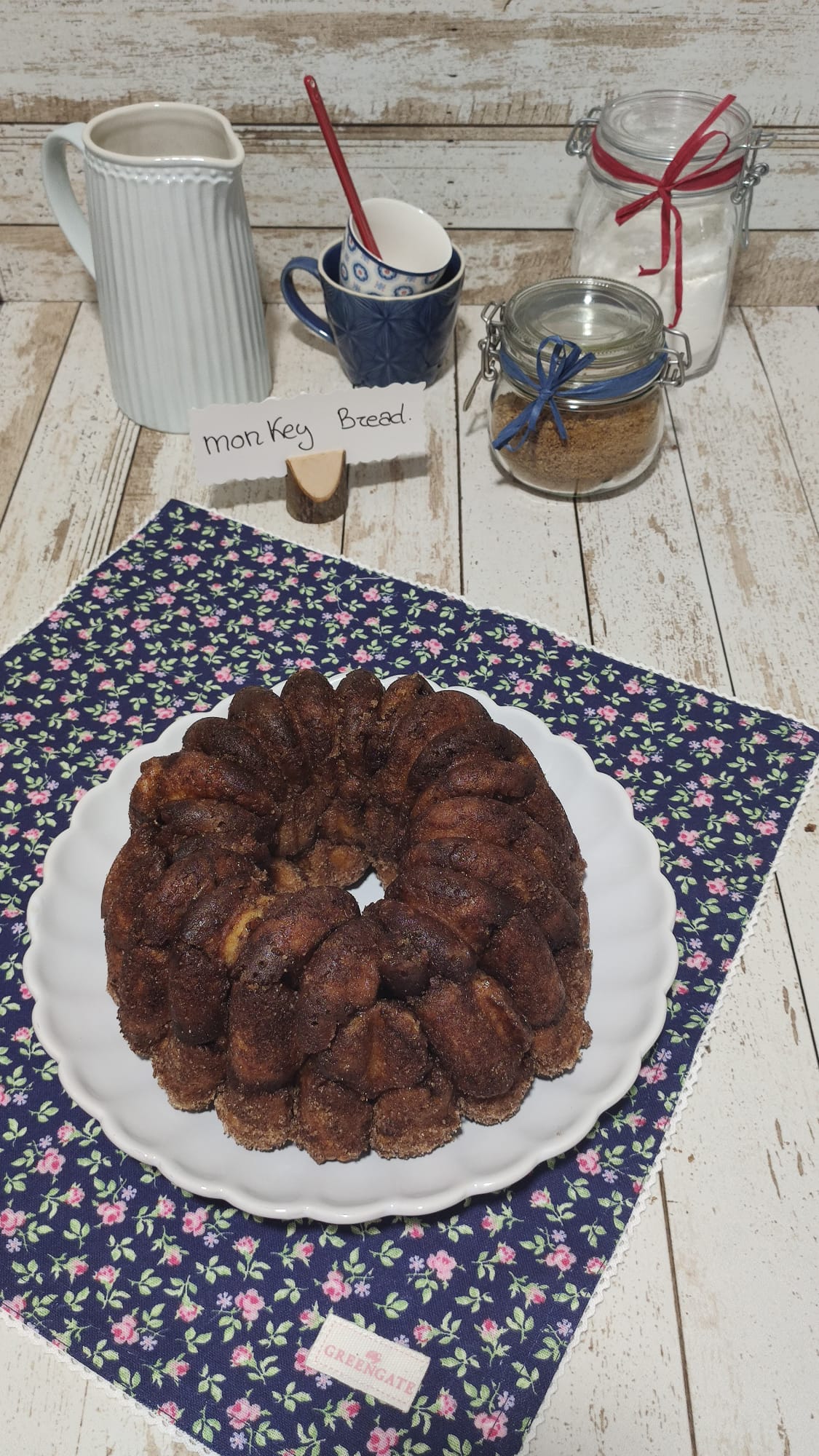 bizcocho cubierto de chocolate