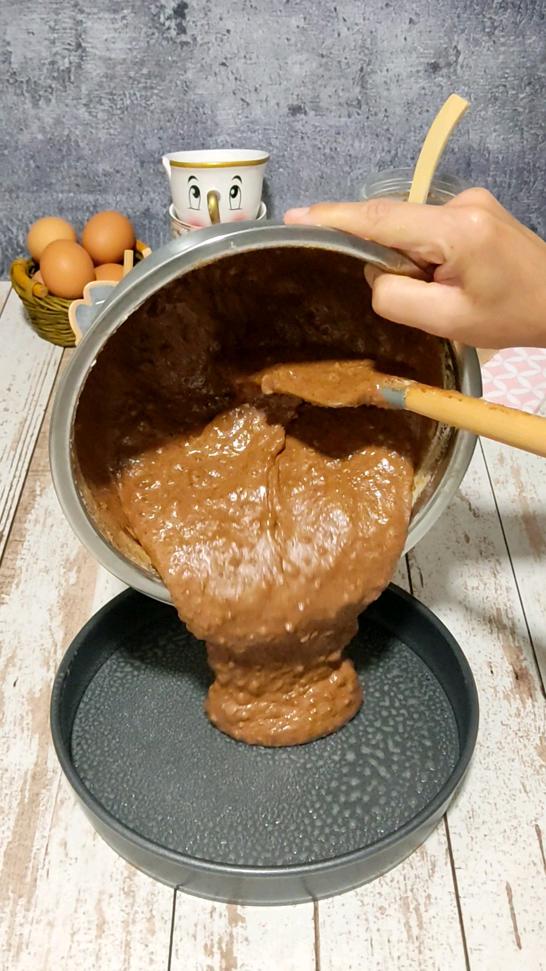bizcocho cubierto de chocolate