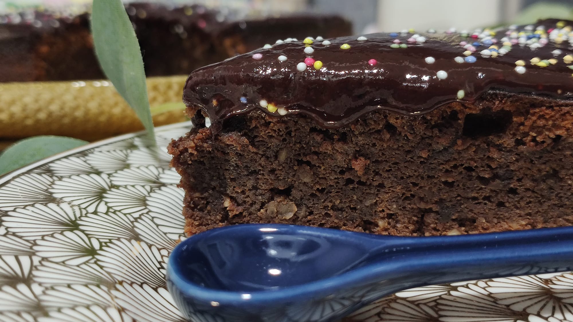 bizcocho cubierto de chocolate