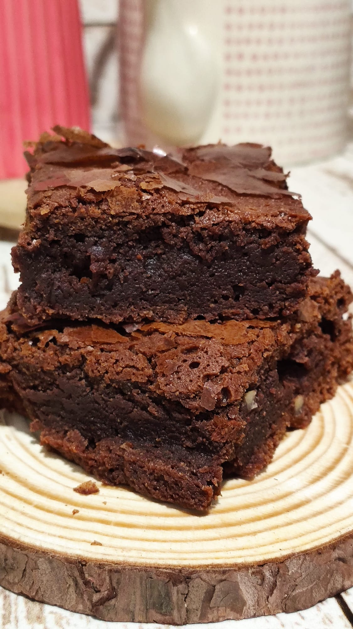 bizcocho cubierto de chocolate