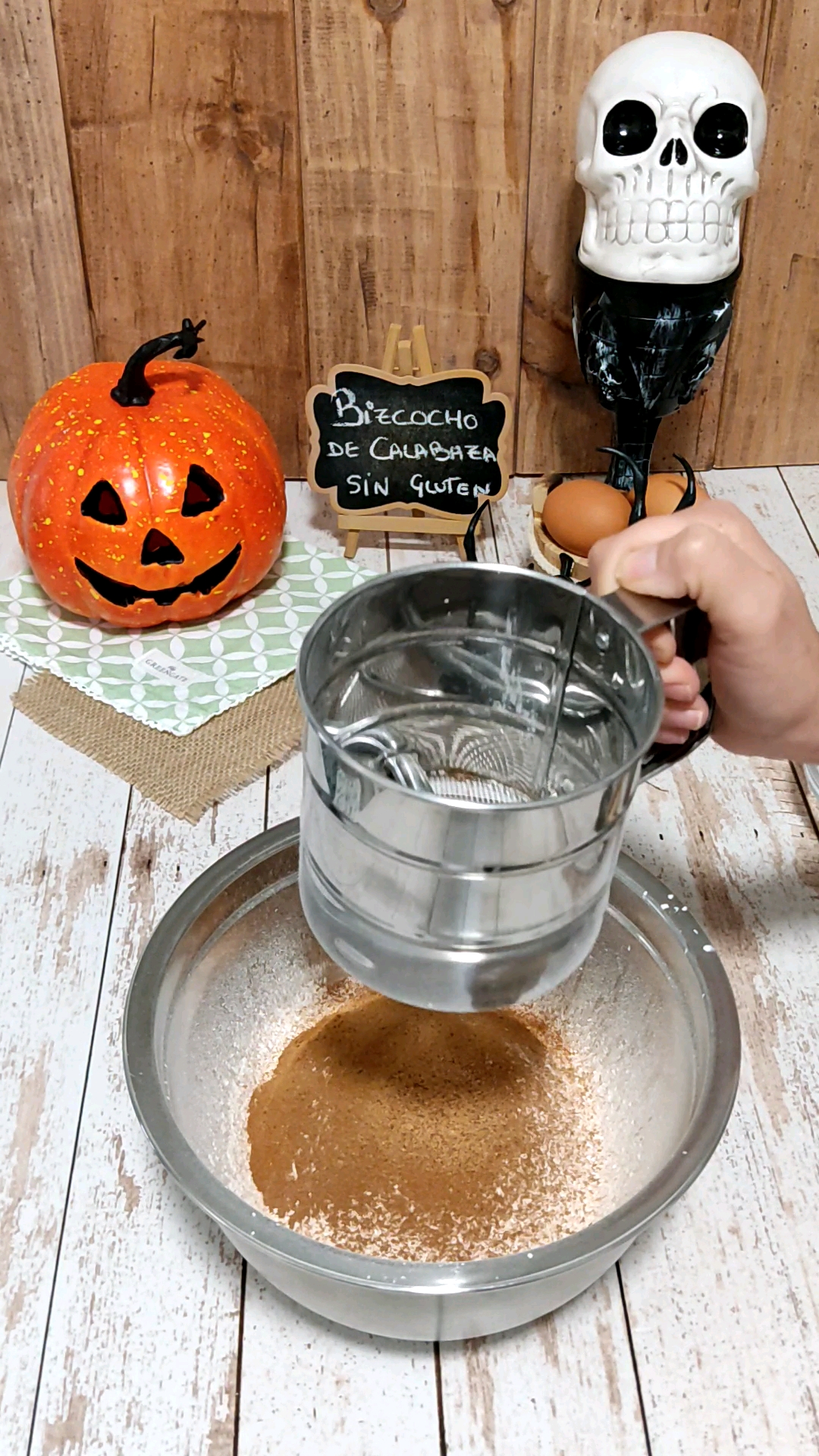 bizcocho cubierto de chocolate