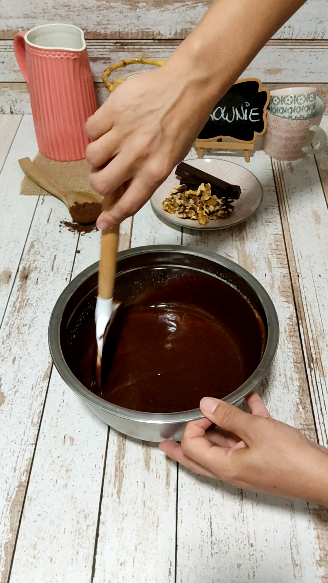 bizcocho cubierto de chocolate