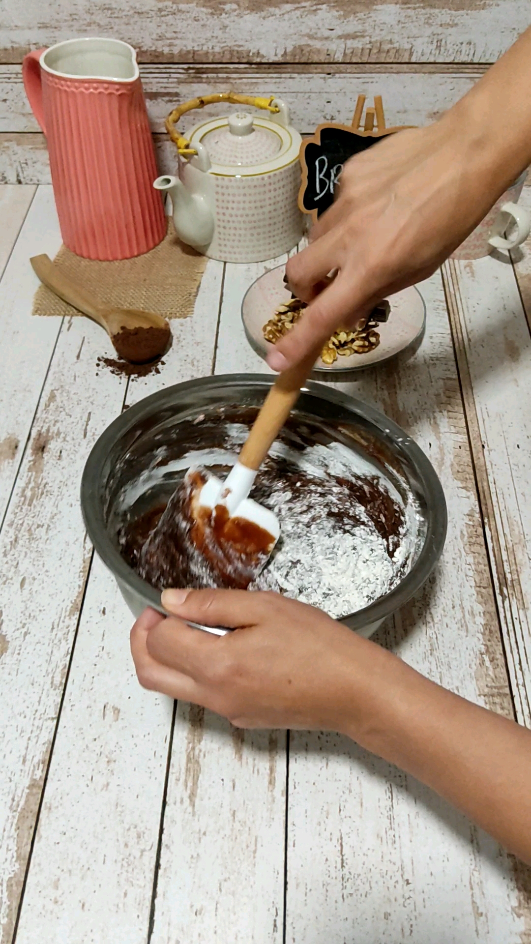 bizcocho cubierto de chocolate