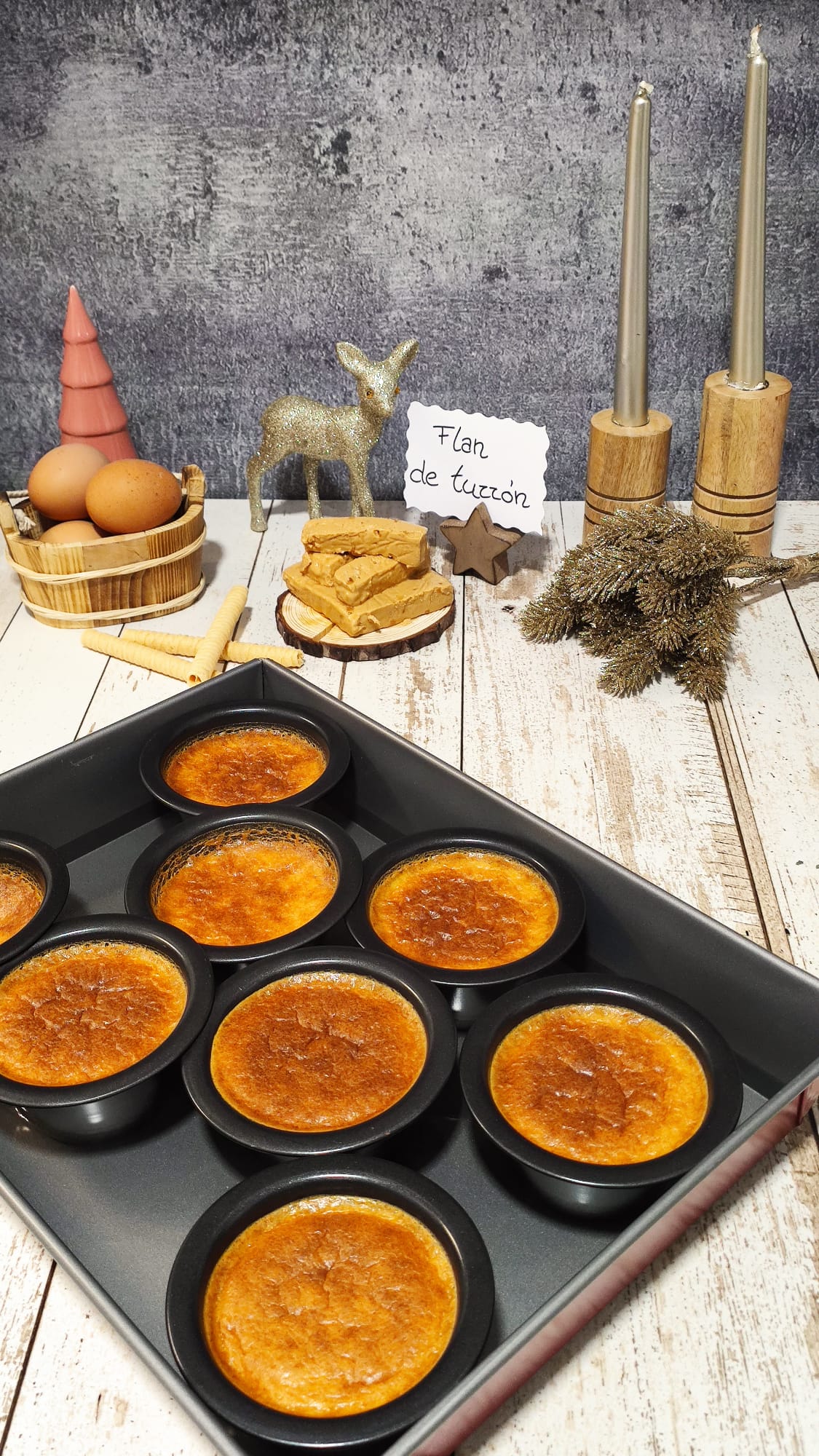 Nuestro flan de turrón recién horneado