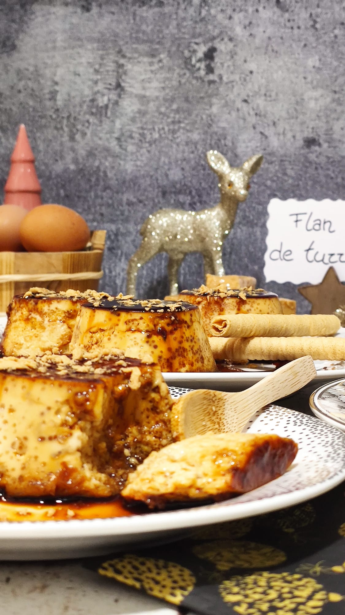 Podemos incorporar virutas de turrón a nuestro flan
