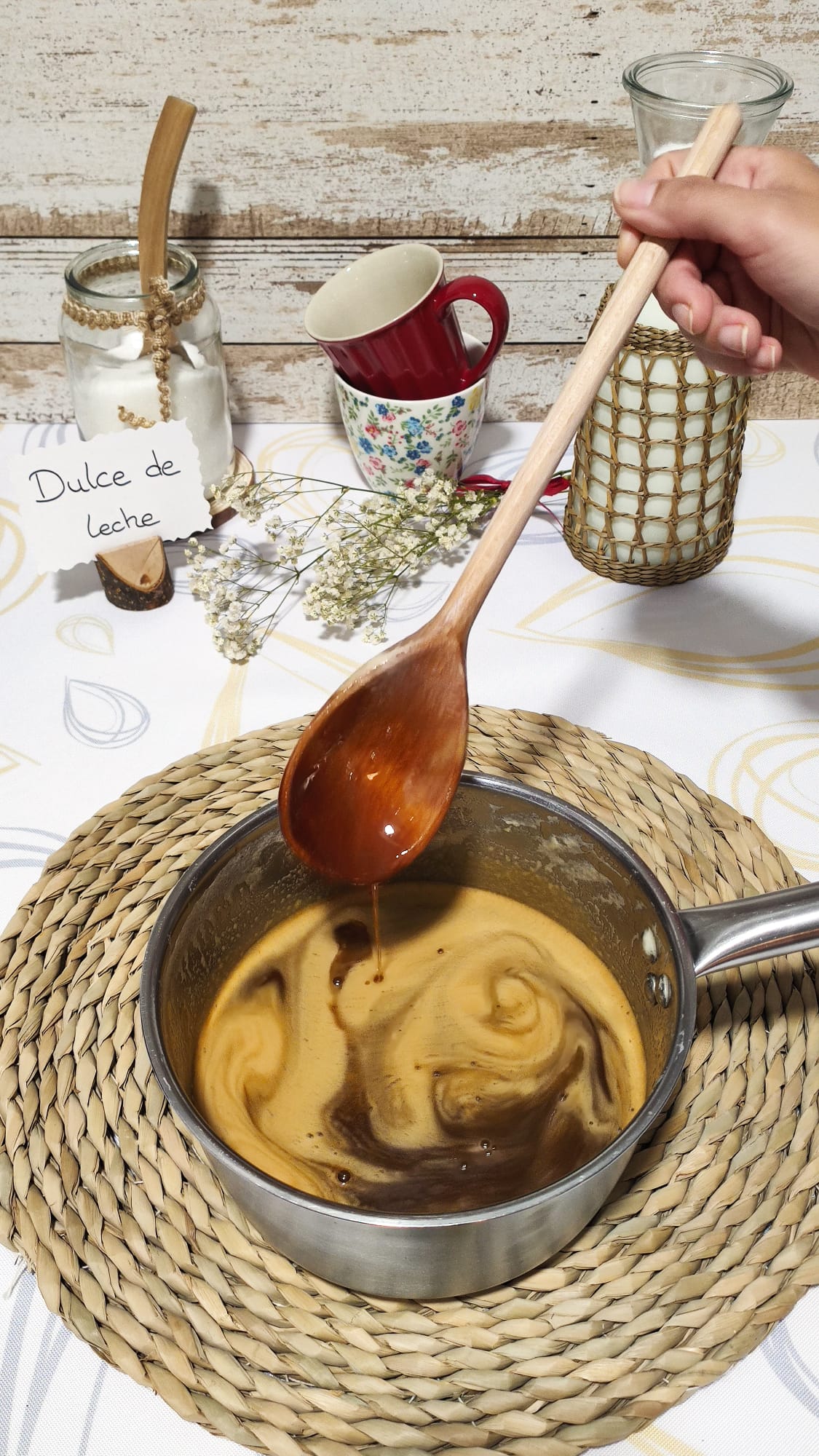 Algo más líquido que unas natillas, separamos del fuego Algo más líquido que unas natillas, separamos del fuego