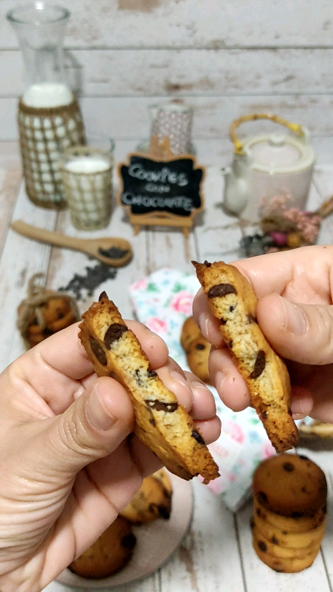 Cookies con pepitas de chocolate integradas Cookies con pepitas de chocolate integradas