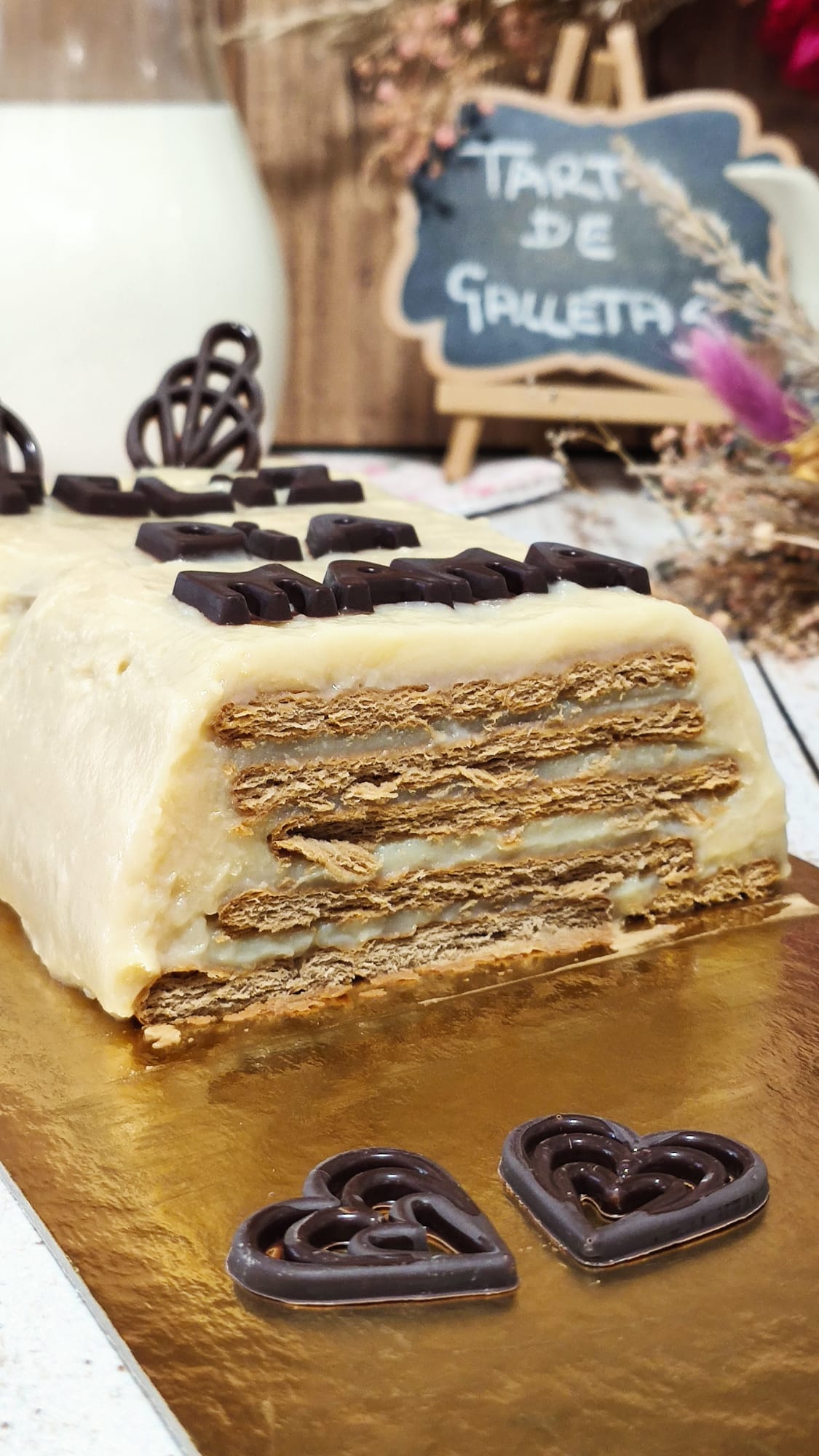 Corte de nuestra tarta de galleta Corte de nuestra tarta de galleta