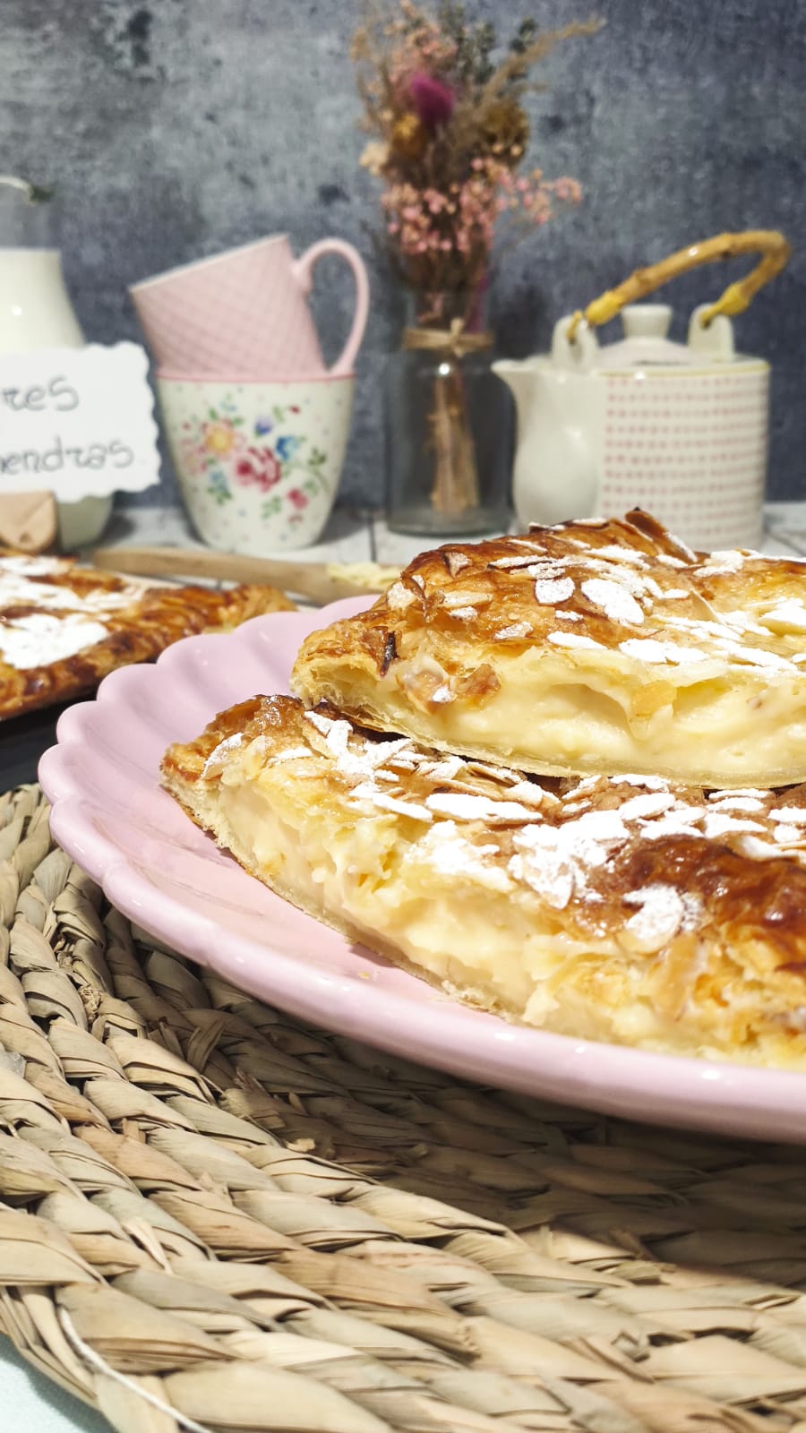 Atrévete con nuestro increíble hojaldre con almendras