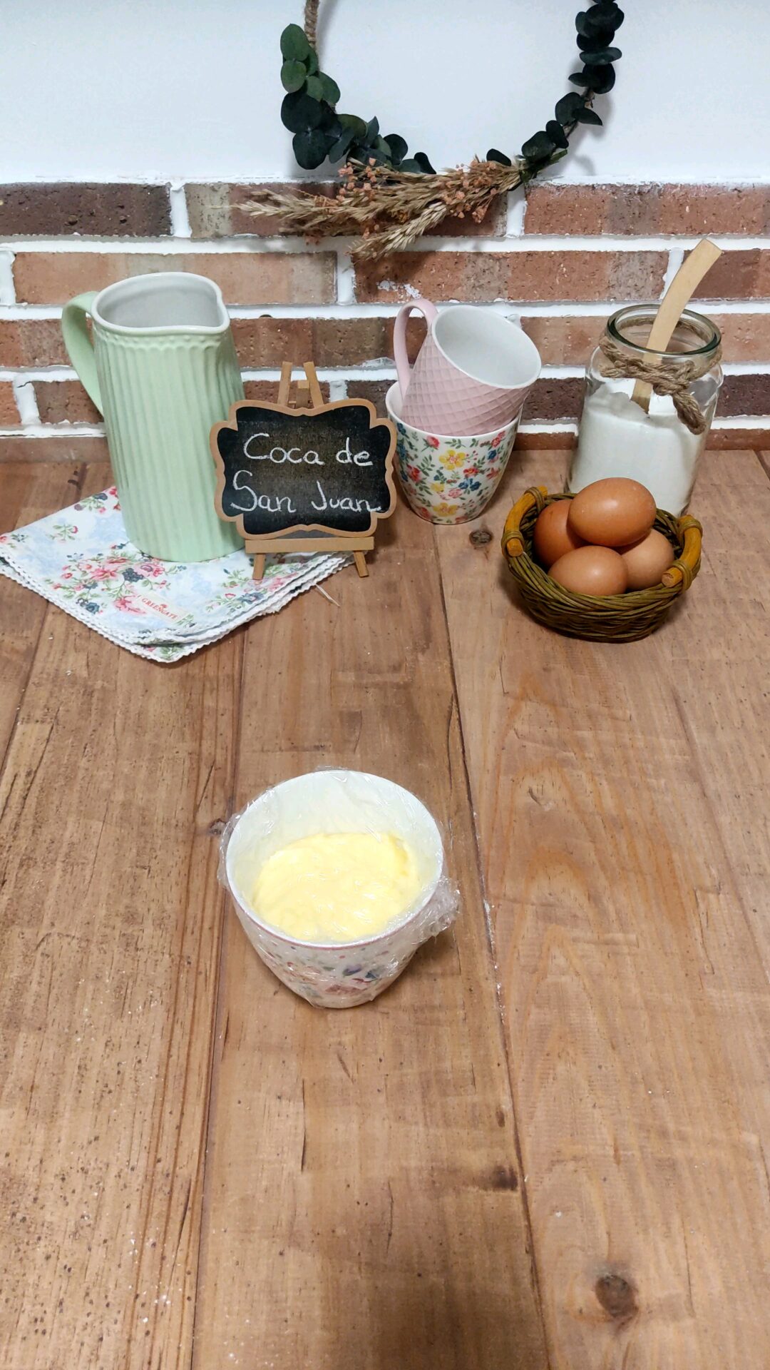 Tapamos nuestra crema con film y enfriamos