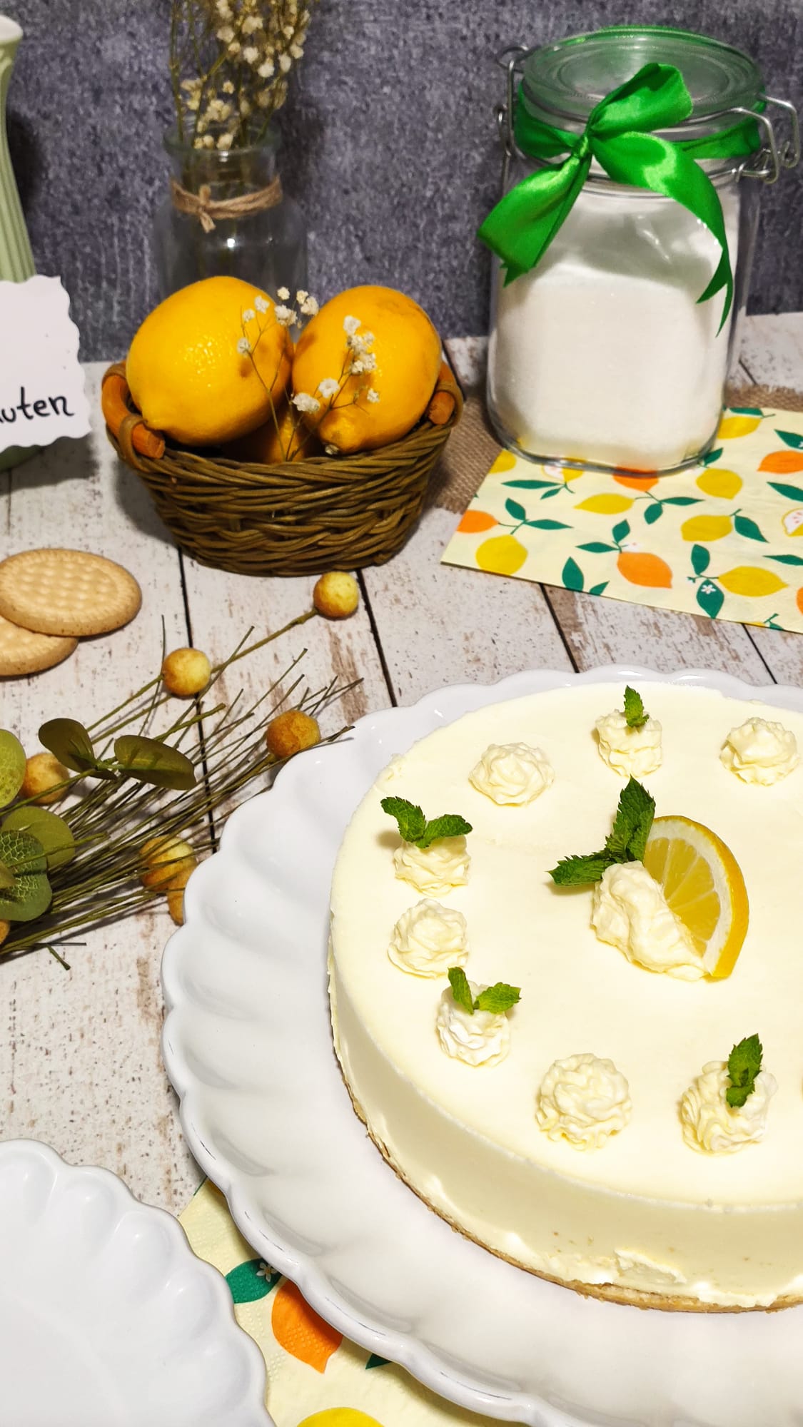 Resultado final de nuestra tarta mouse de limón sin gluten