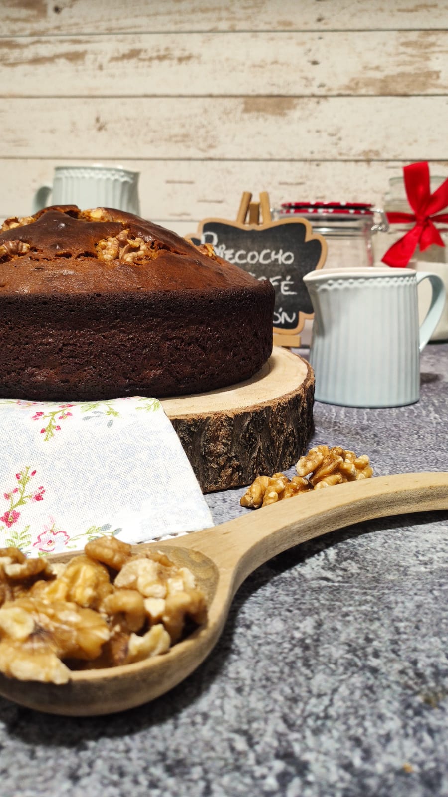 Bizcocho de café bombón con nueces de Toledo en Dulce