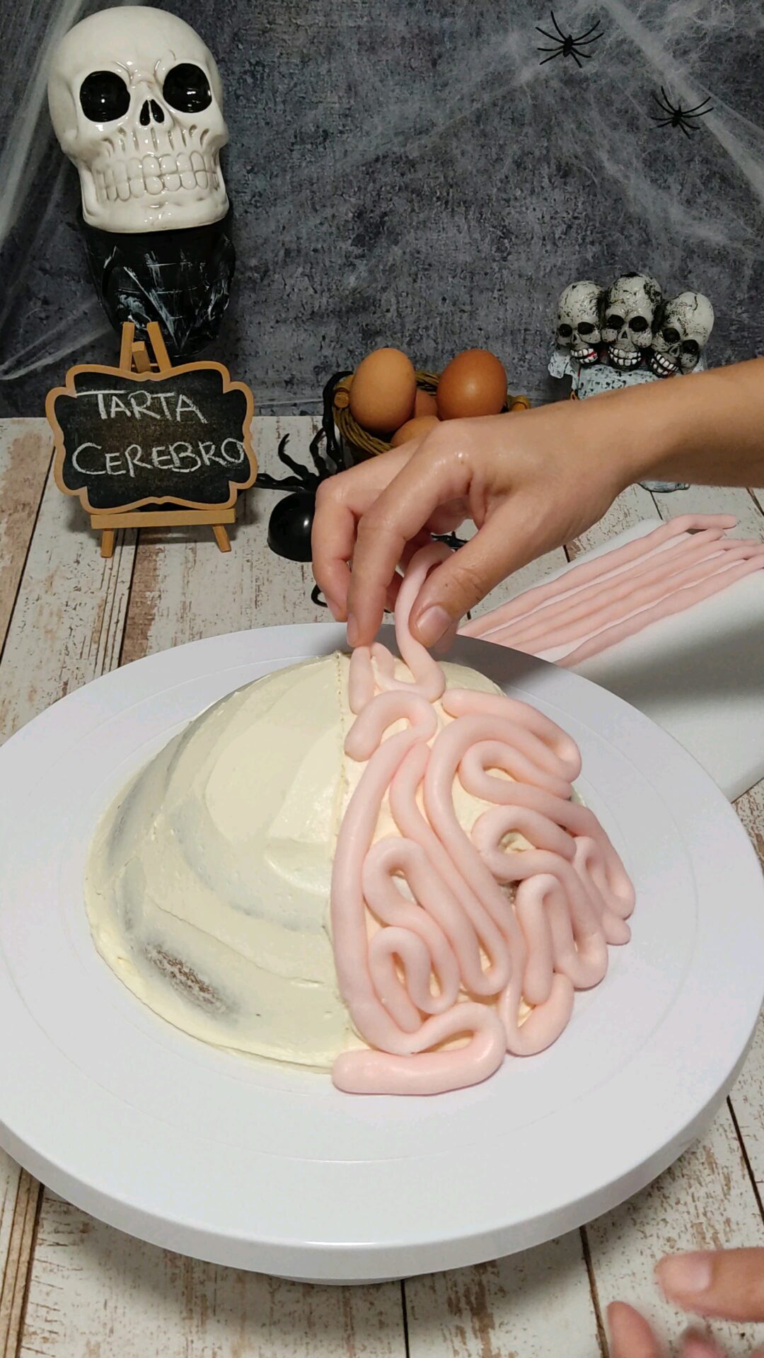 Vamos colocando las tiras simulando las formas del cerebro
