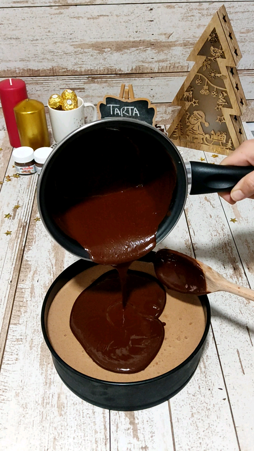 Vertemos la mezcla sobre la mousse
