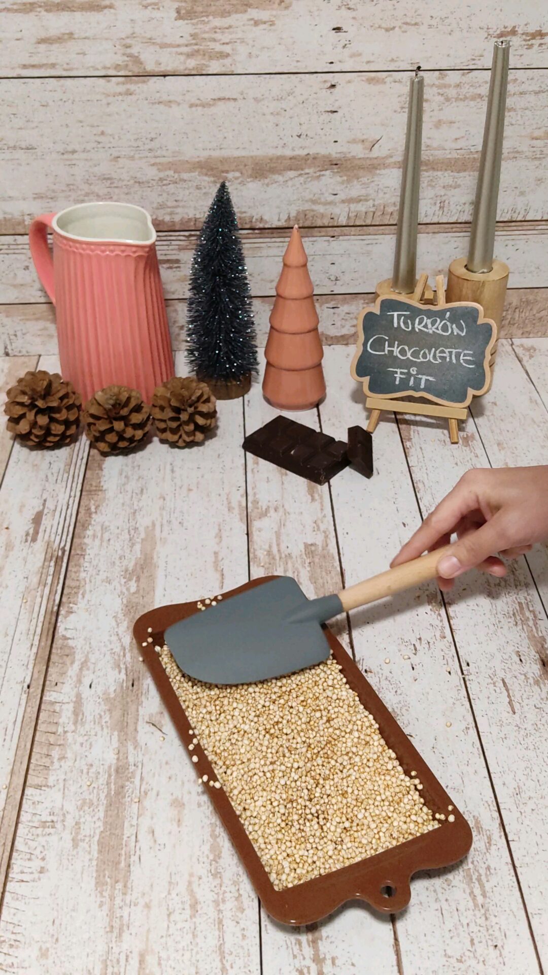 Distribuimos bien la quinoa con la espátula