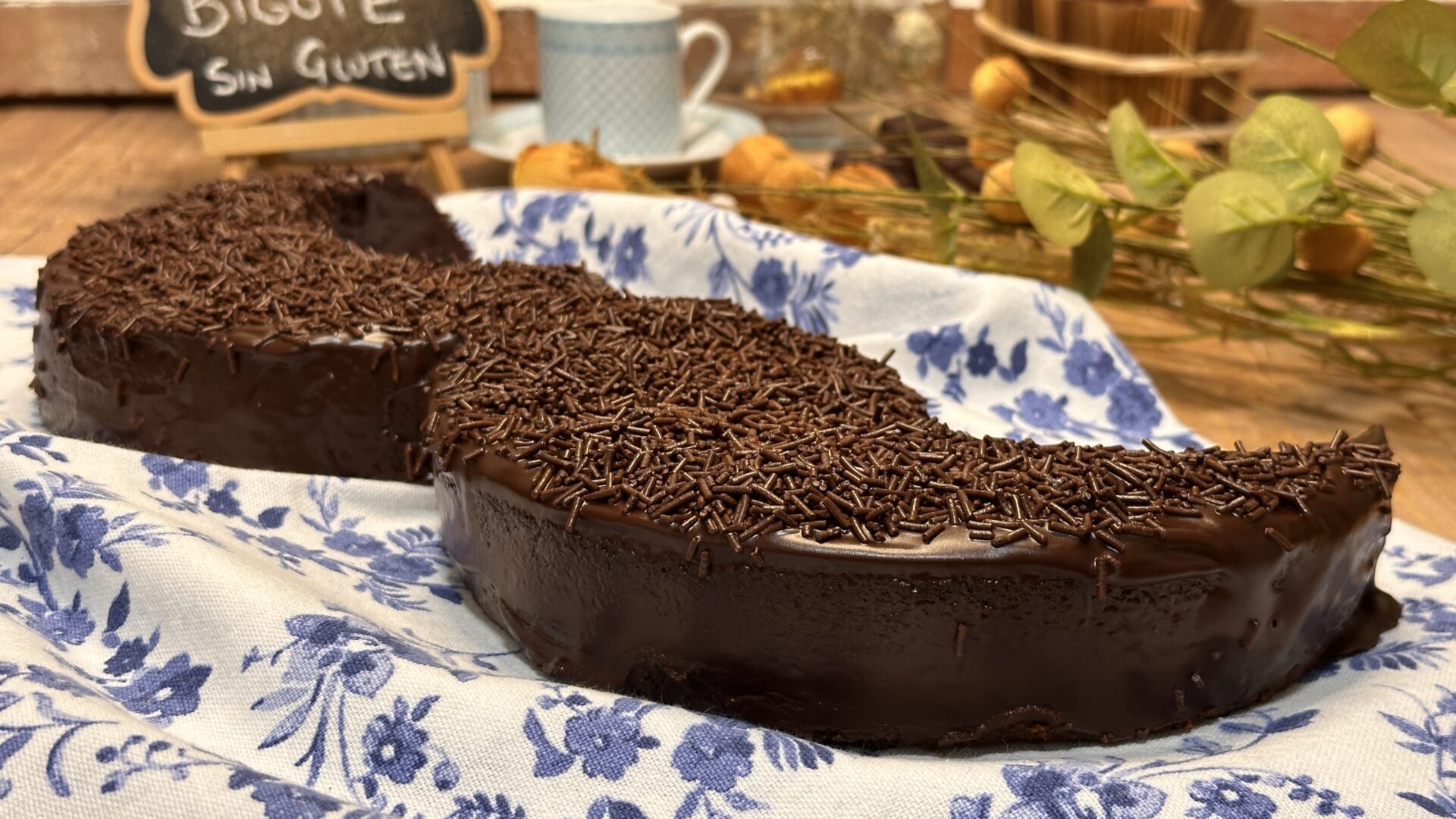 Deliciosa tarta bigote sin gluten de Toledo en Dulce