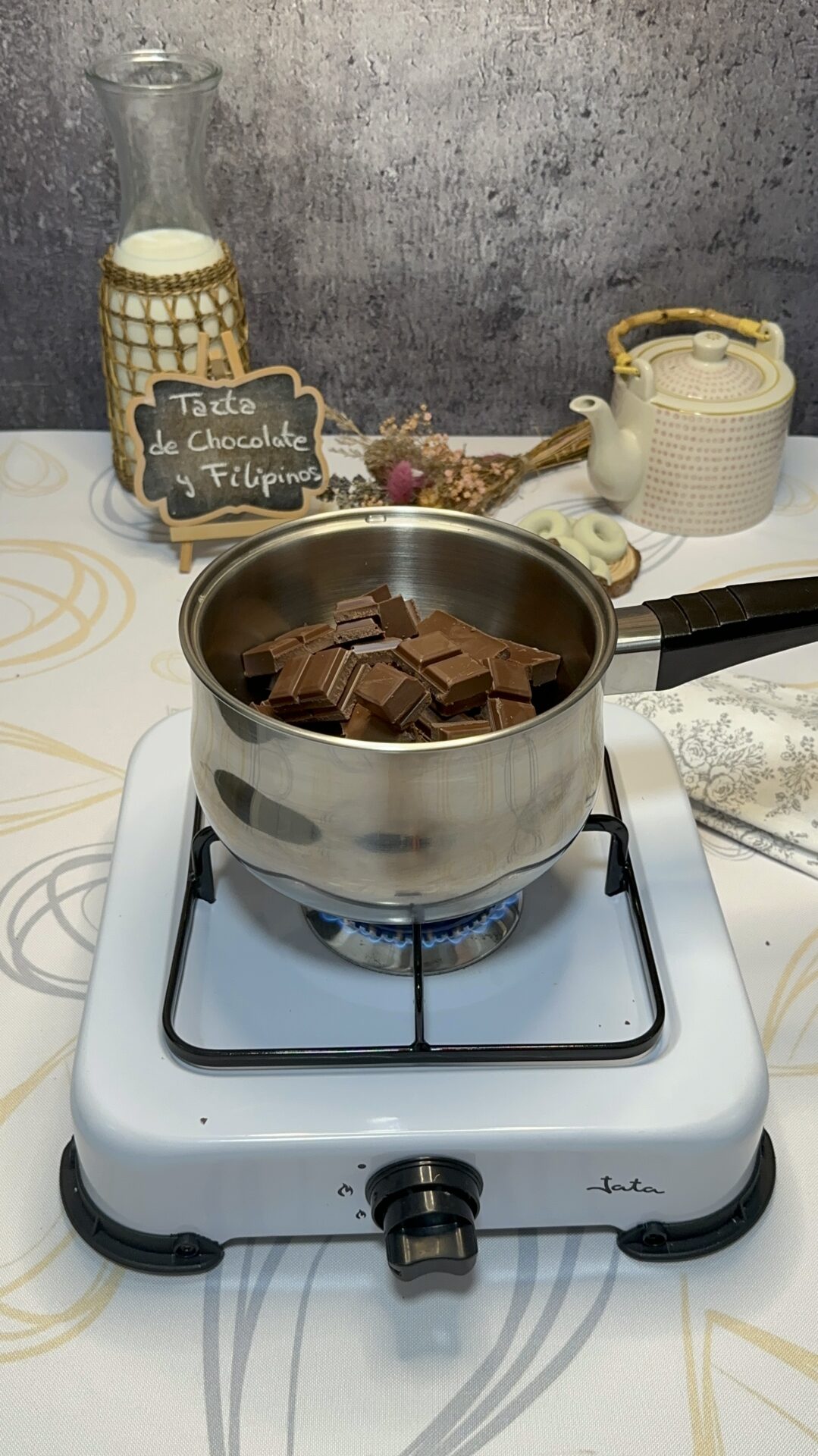 Fundimos el chocolate al baño María