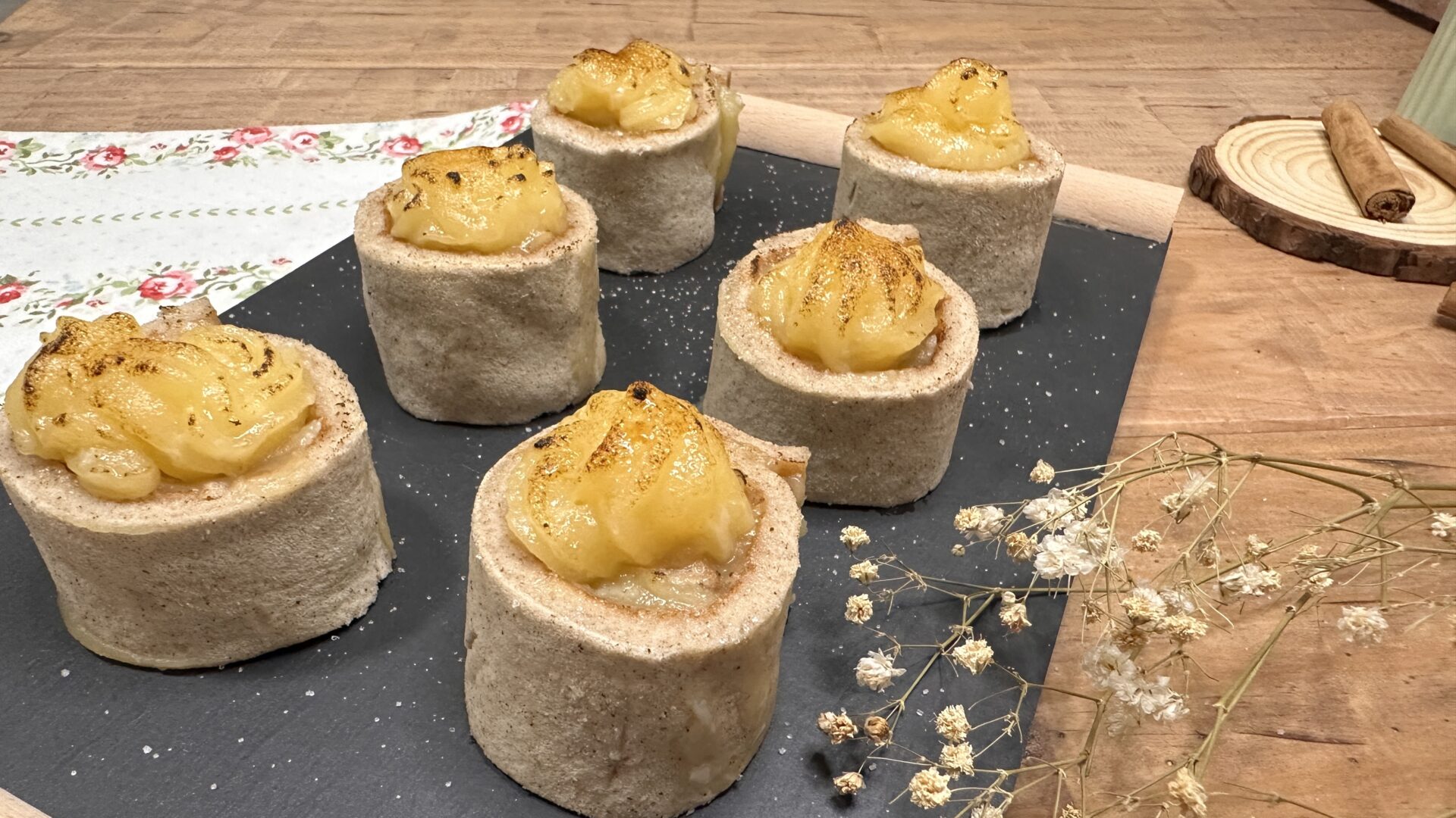 Atrévete con nuestros deliciosos piononos de Santa Fe