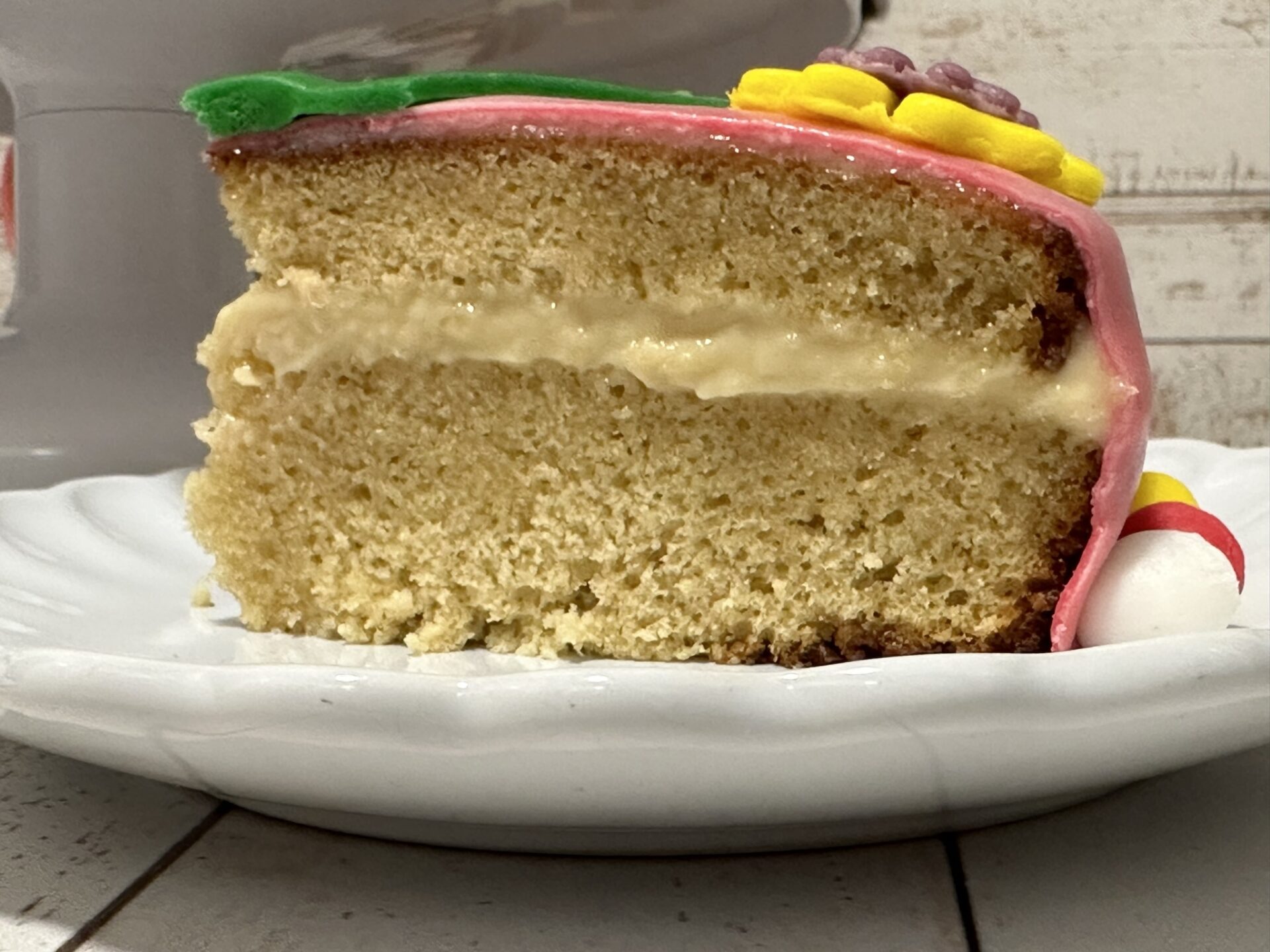 Una porción de nuestra tarta lazo de fondant. Jugosa y deliciosa