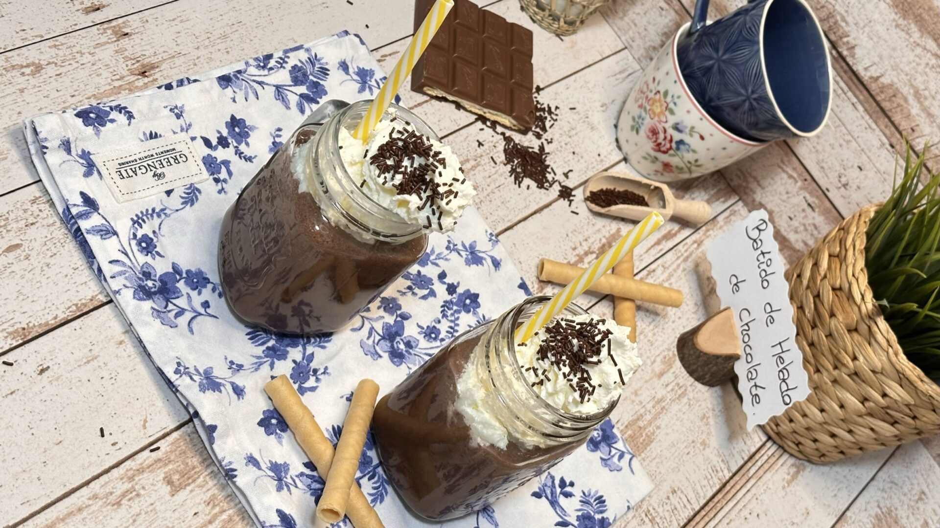 Imagen 16 Delicioso y súper fresco batido de helado de chocolate