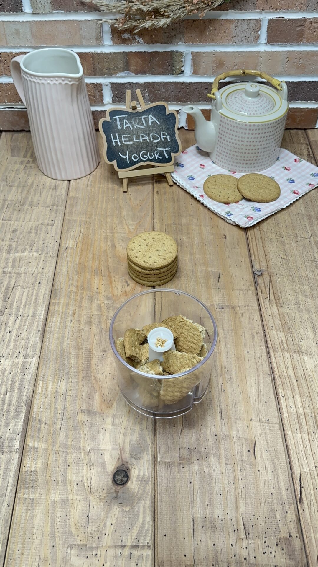 Llevamos nuestras galletas digestive al vaso de la batidora