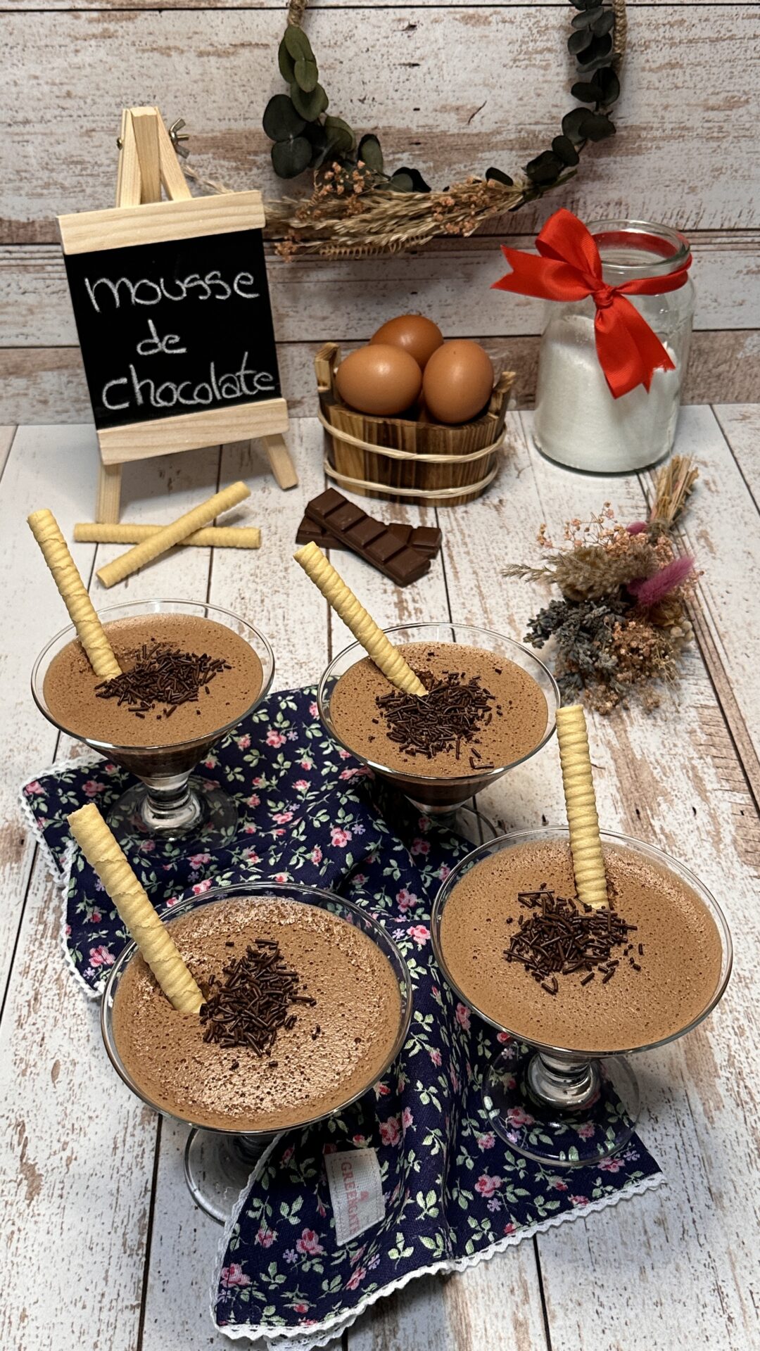 Imagen 21 Rápida, sencilla, suave y esponjosa mousse de chocolate