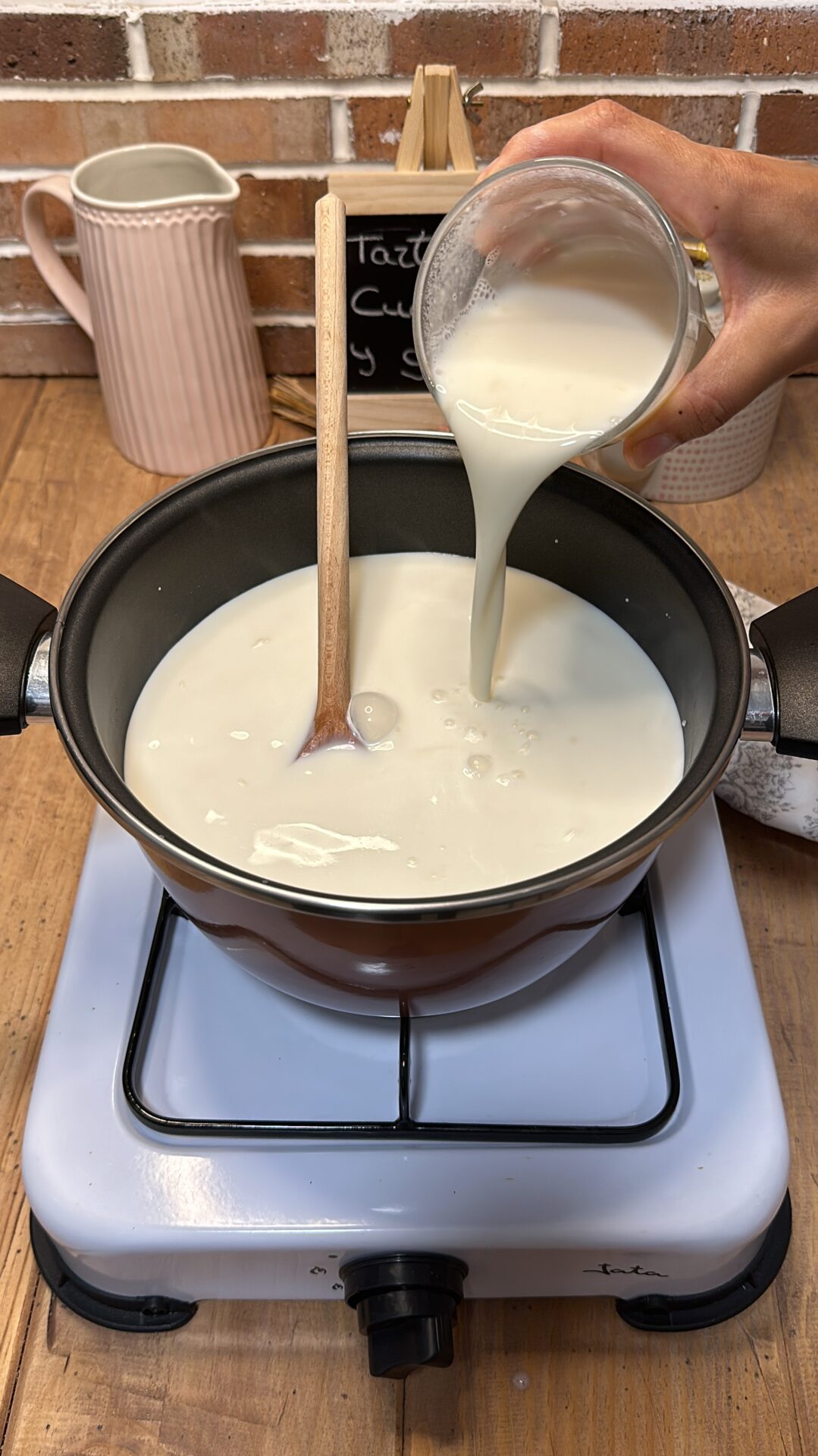Agregamos la cuajada disuelta en leche
