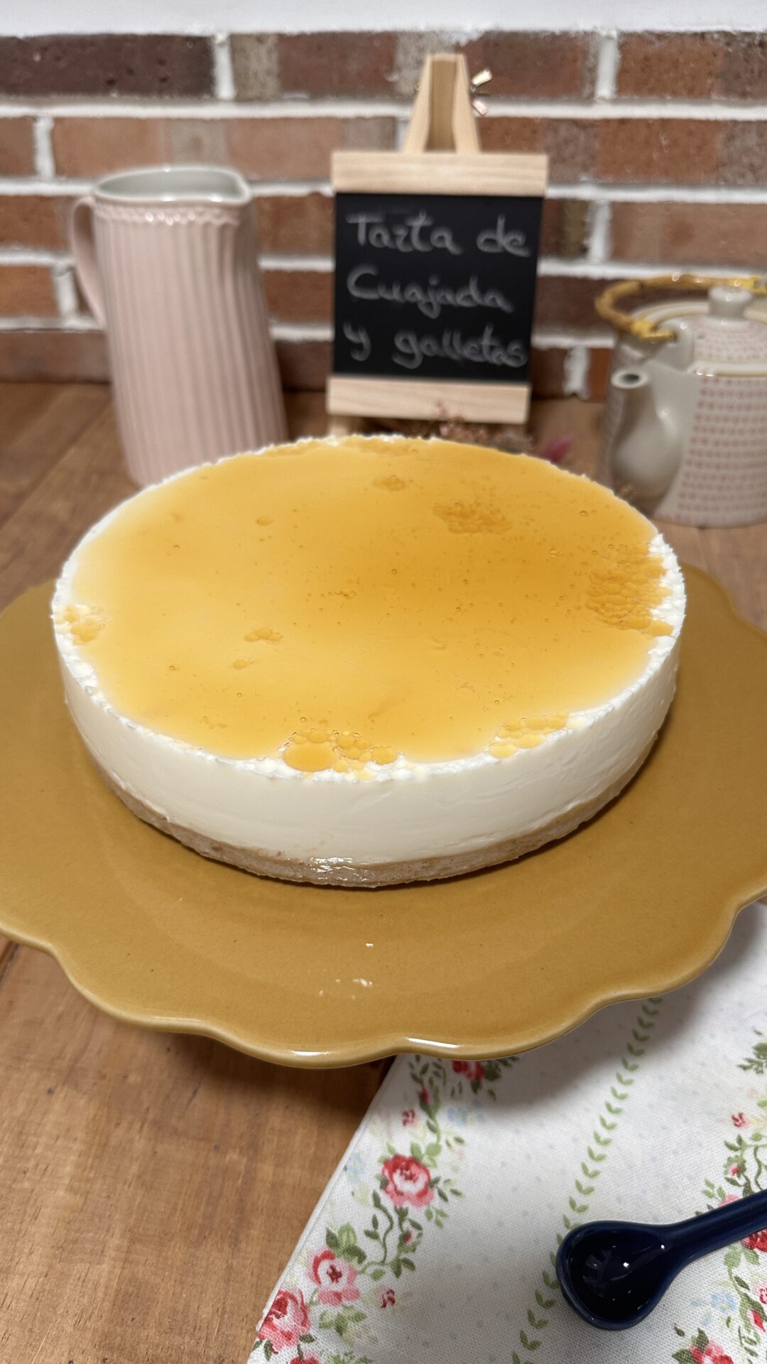 Suave, fresquísima y deliciosa tarta de cuajada