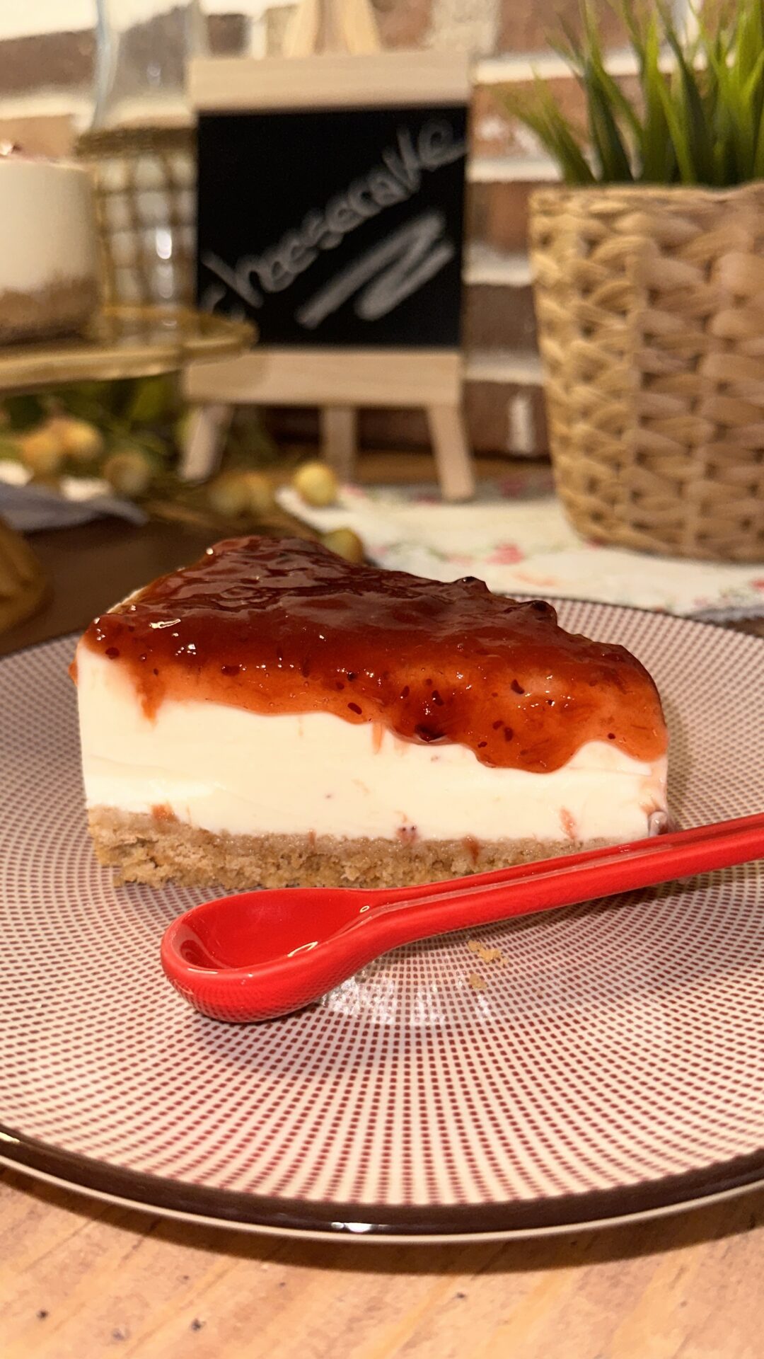 Una porción de nuestra cheesecake lista para devorar