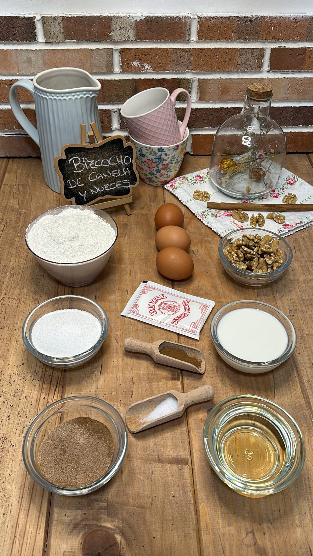 Imagen 1 Ingredientes de nuestro bizcocho de canela y nueces