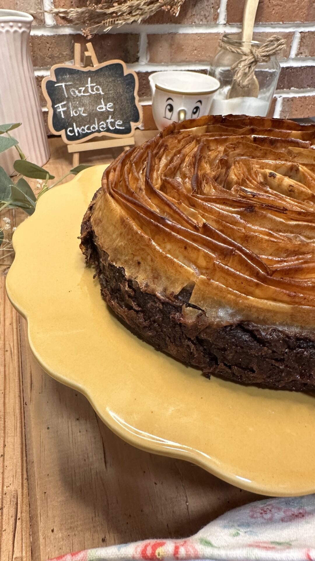 Crujiente y deliciosa tarta flor de chocolate