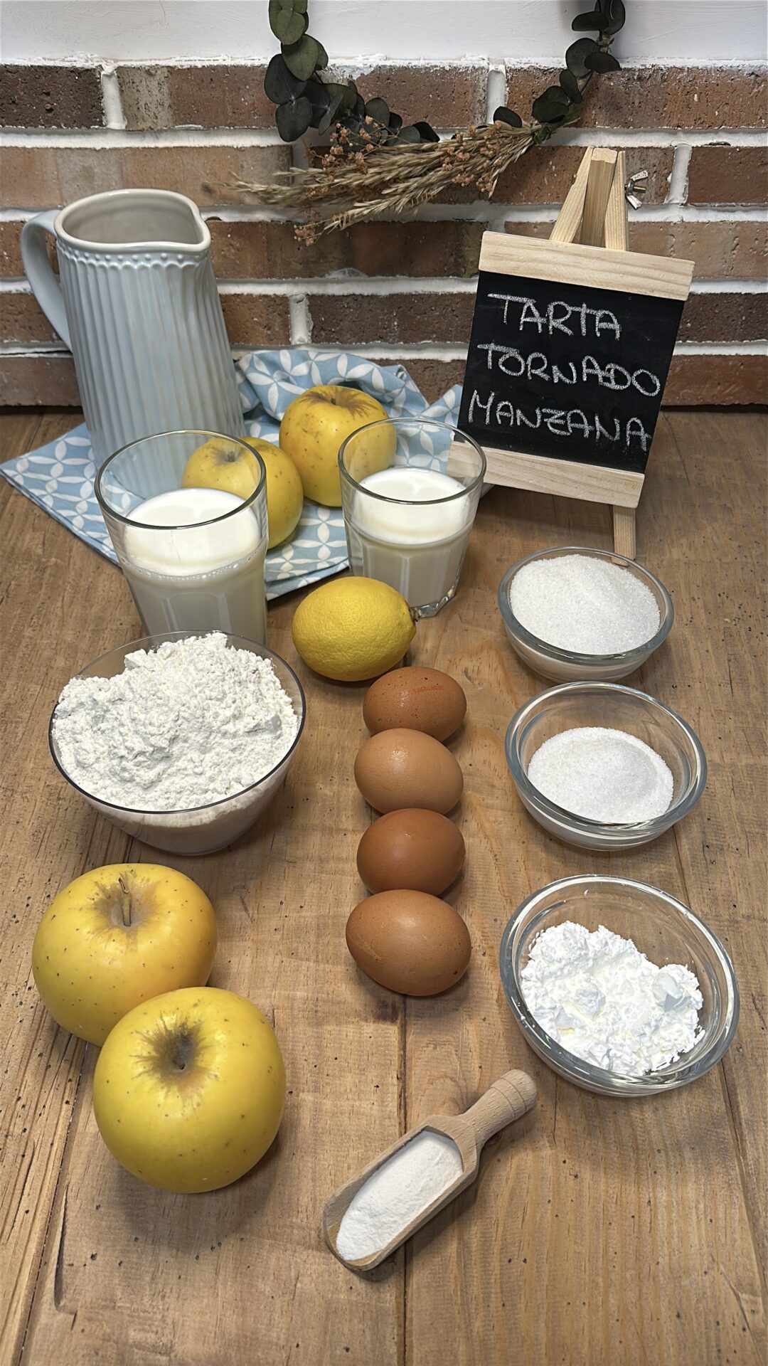 Ingredientes de nuestra tarta tornado de manzana
