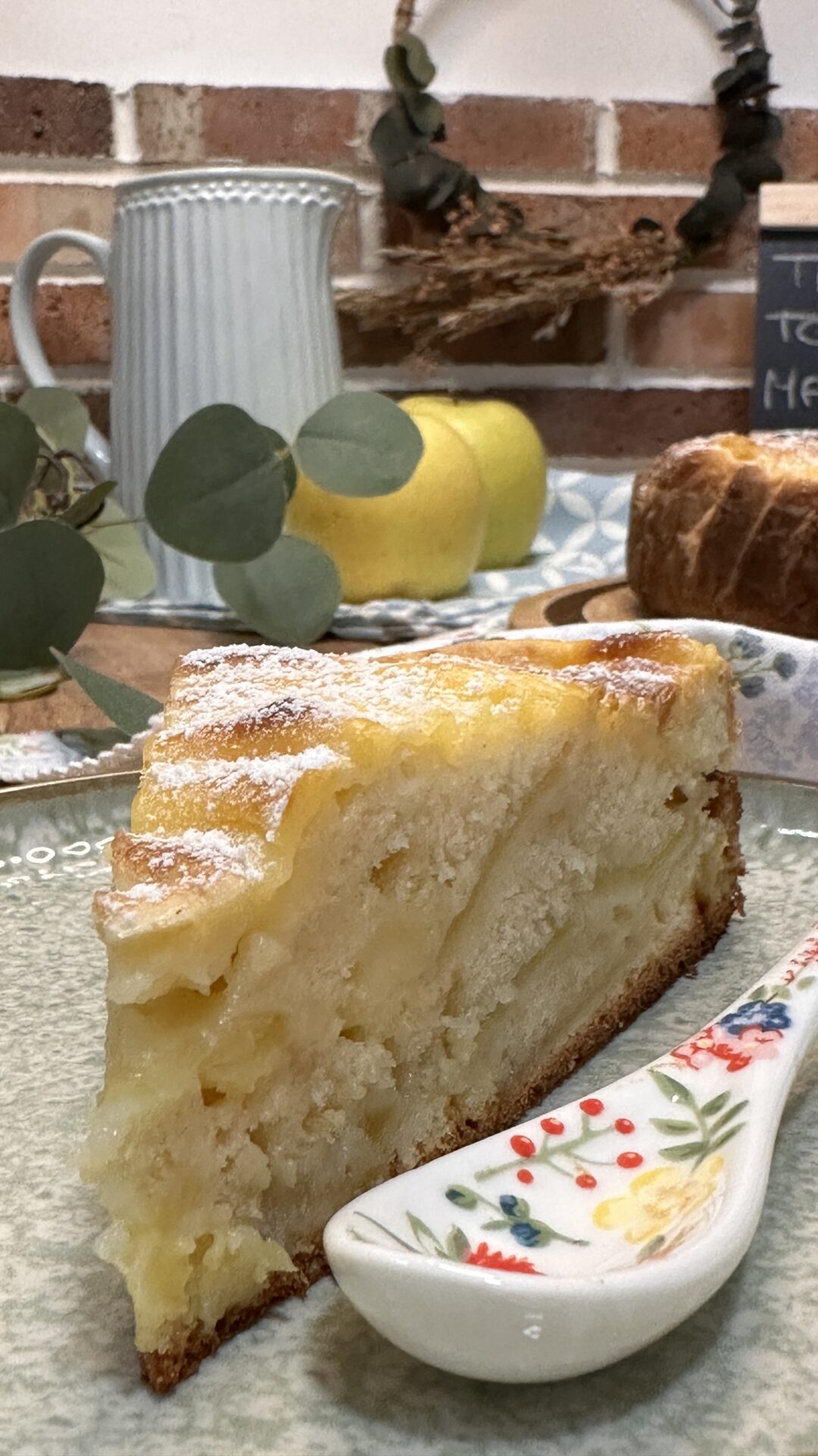 Una porción de la tarta tornado de manzana de Toledo en Dulce