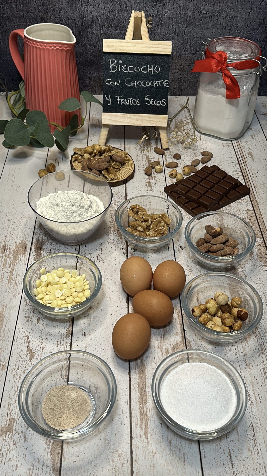 Ingredientes de nuestro bizcocho de chocolate y frutos secos