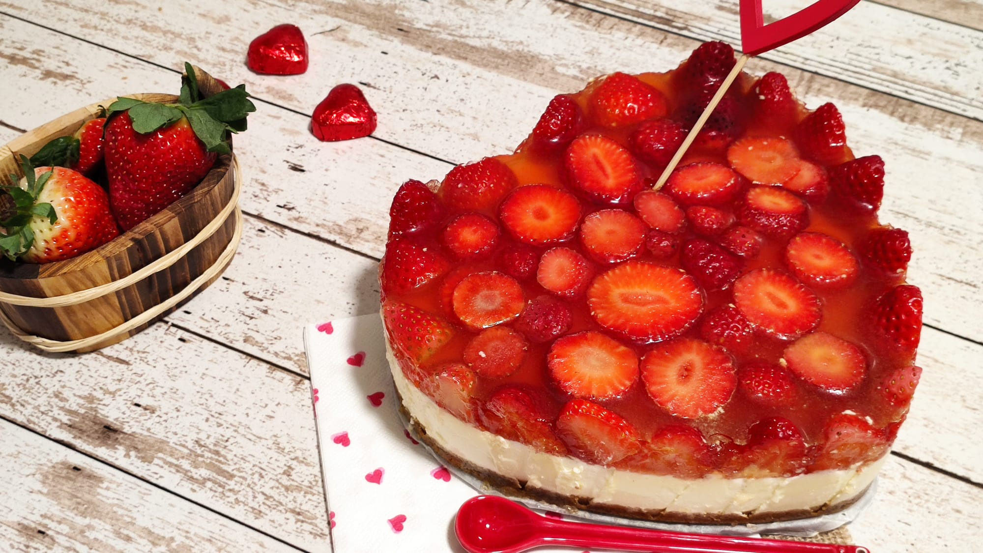 Nuestra tarta corazón de queso lista para devorar
