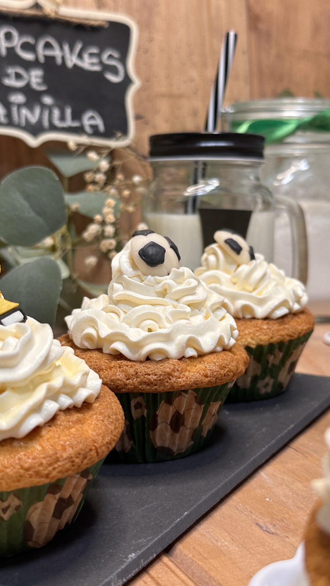 Divertidos y muy futboleros cupcakes de vainilla
