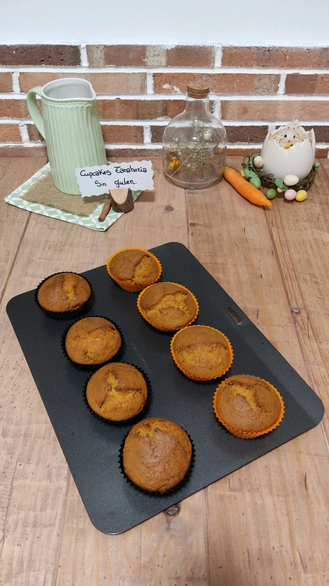 Nuestros cupcakes de zanahoria sin gluten recién salidos del horno