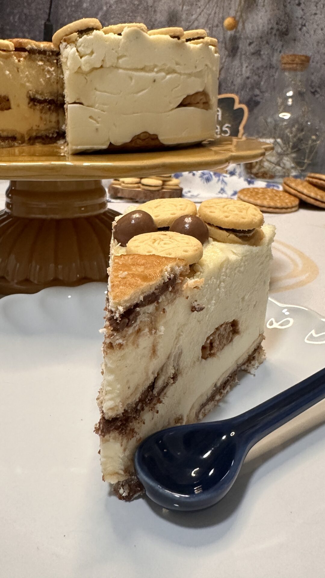 Una porción de nuestra increíble tarta de galletas Príncipe