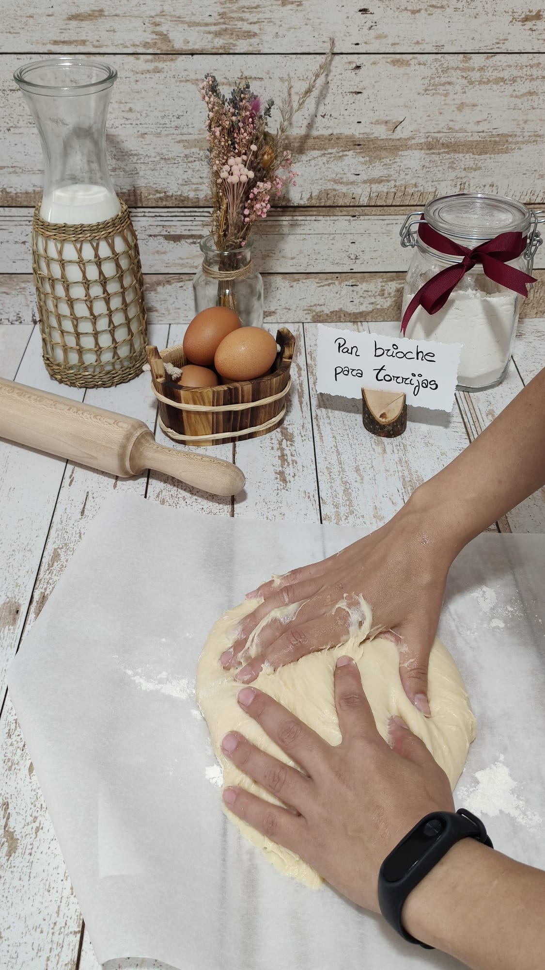 Amasamos a mano nuestro pan brioche unos minutos