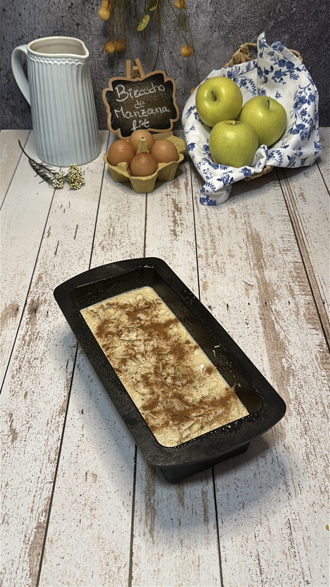Nuestro bizcocho de manzana fit preparado para hornear