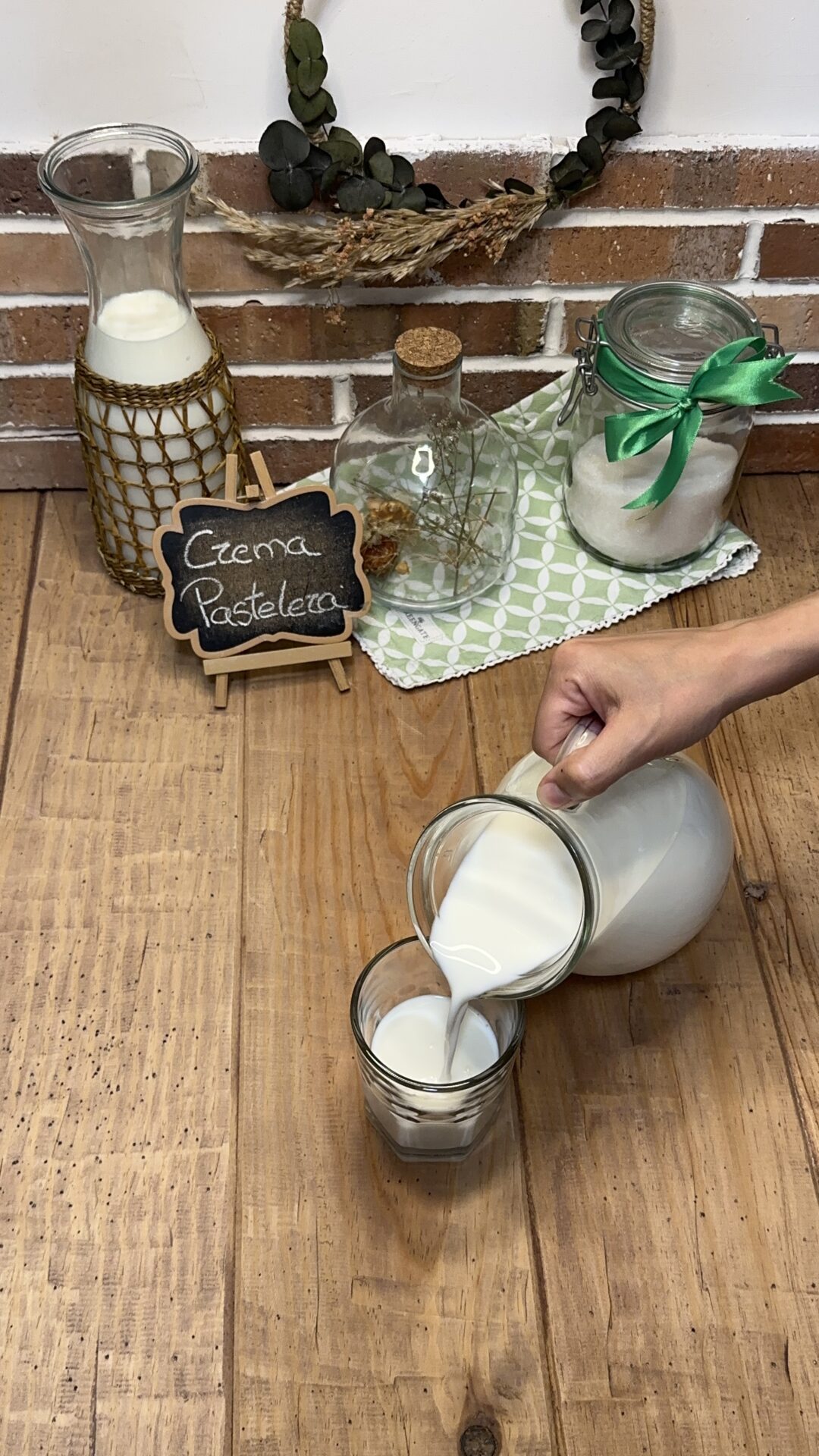 Reservamos 100 ml. de leche