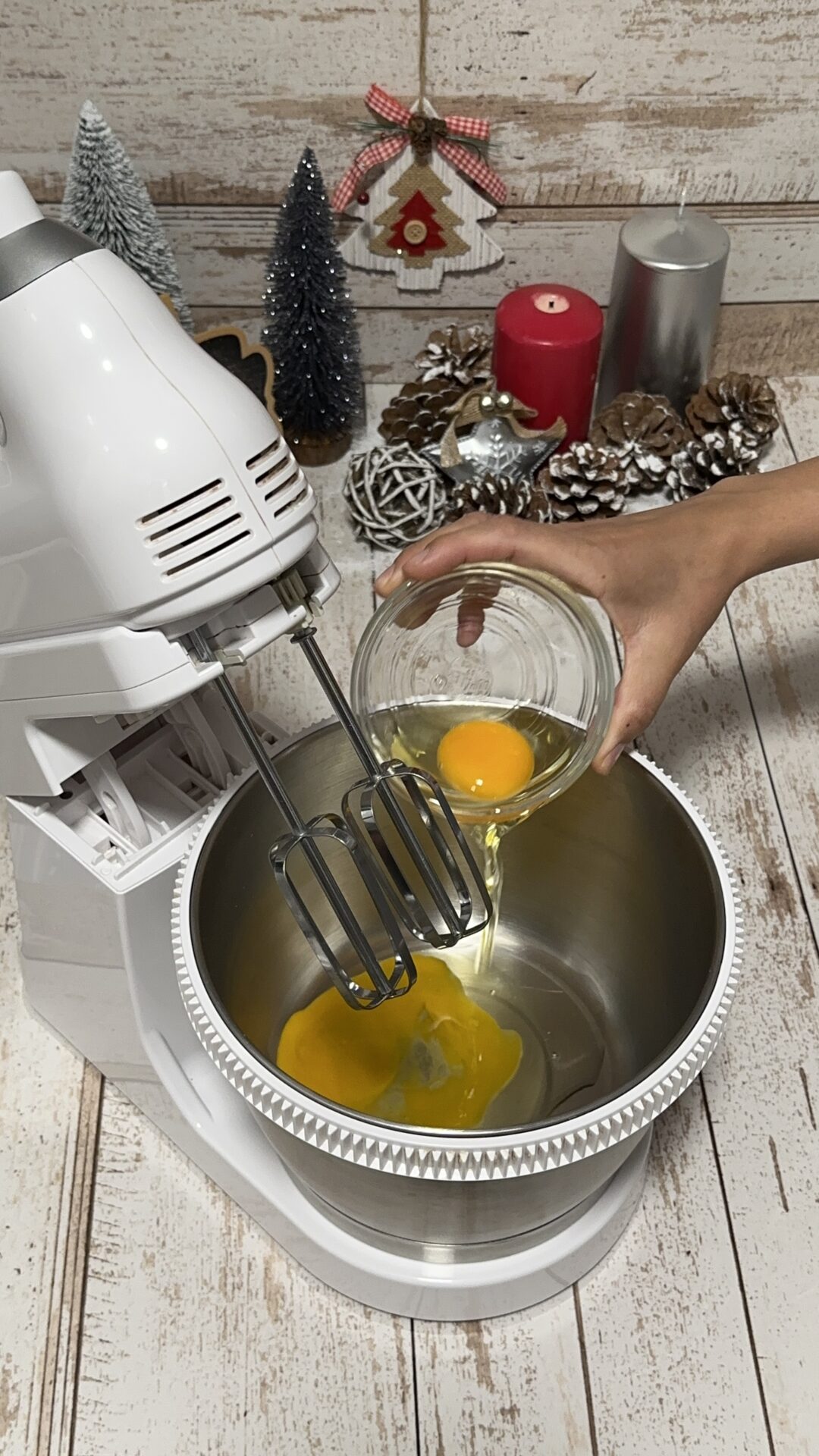 Llevamos los huevos a un bol