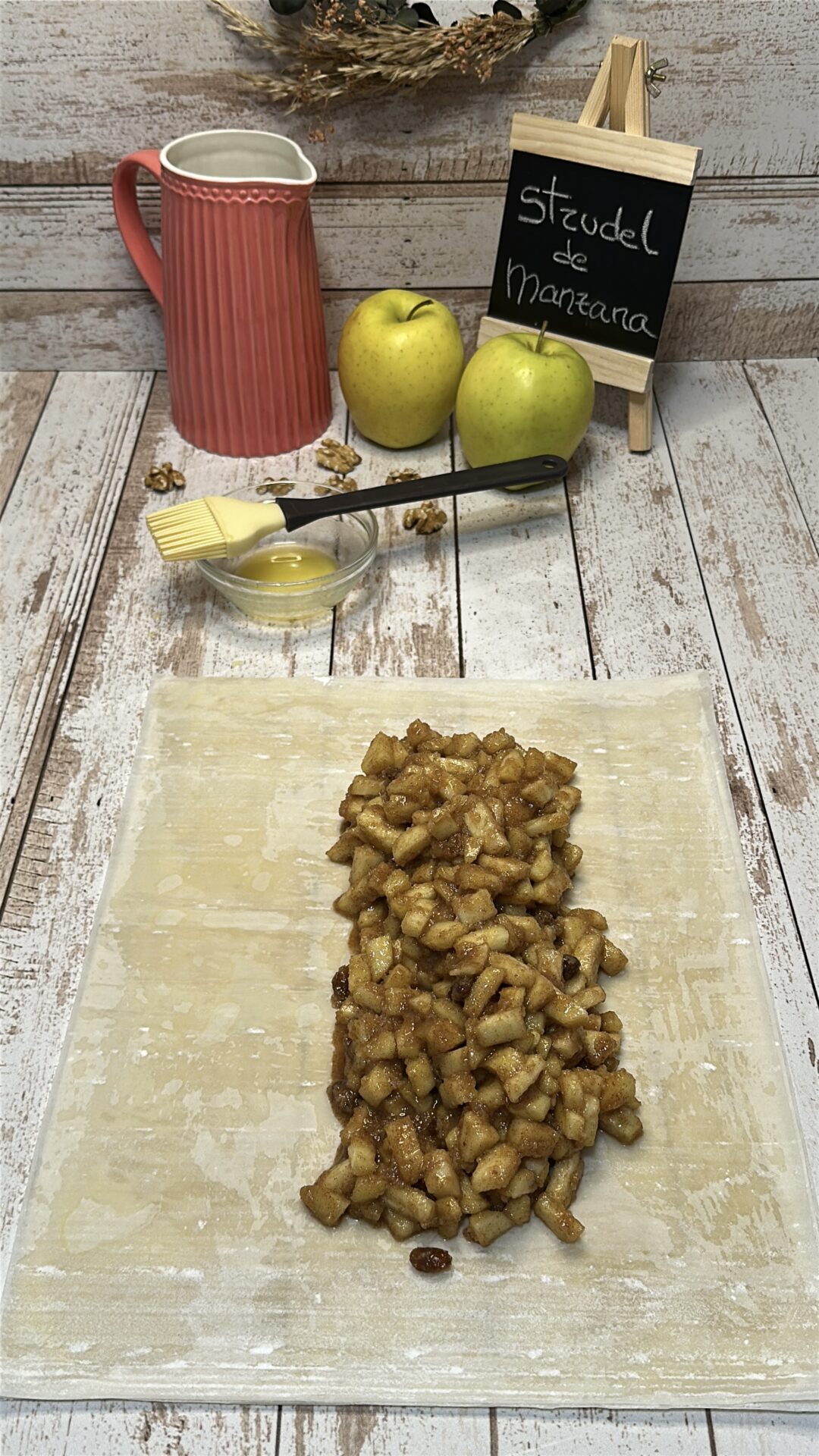 Nuestro strudel de manzana preparado para enrollar