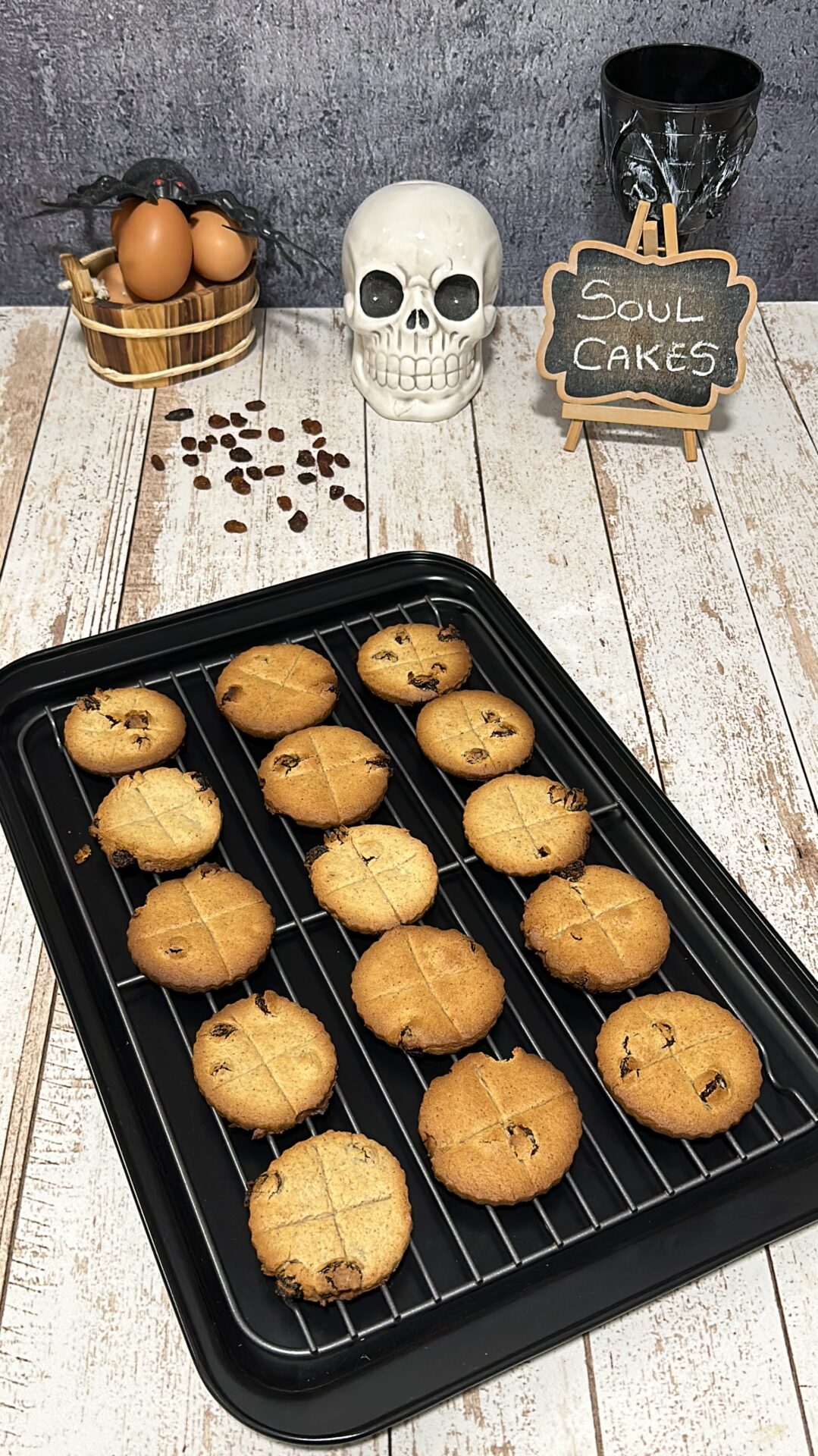 Dejamos enfriar nuestras soul cakes sobre una rejilla