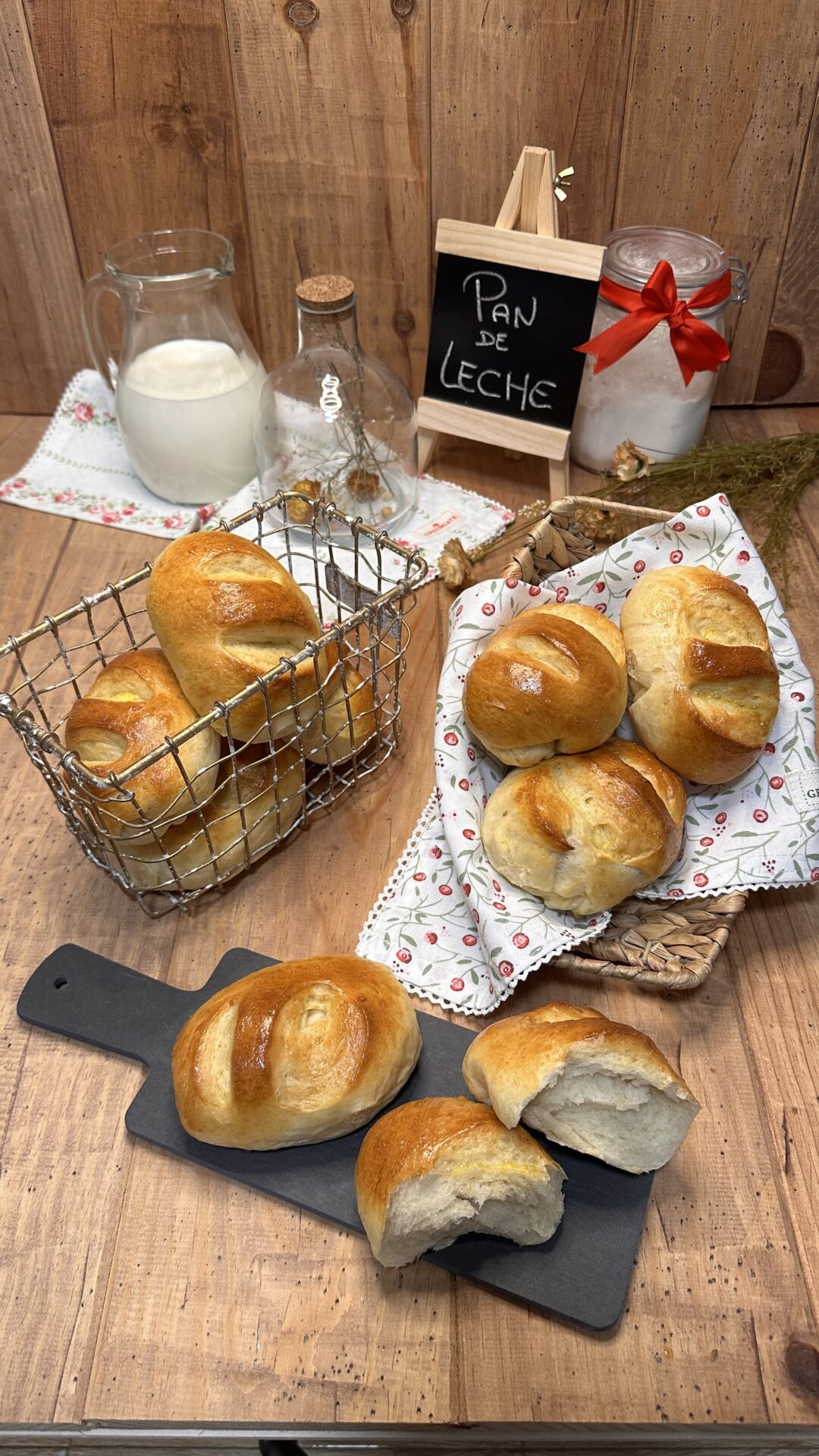 Esponjoso y aromático pan de leche
