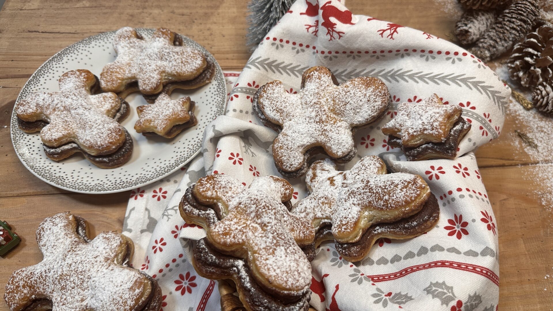 Muñecos navideños de hojaldre de Toledo en Dulce